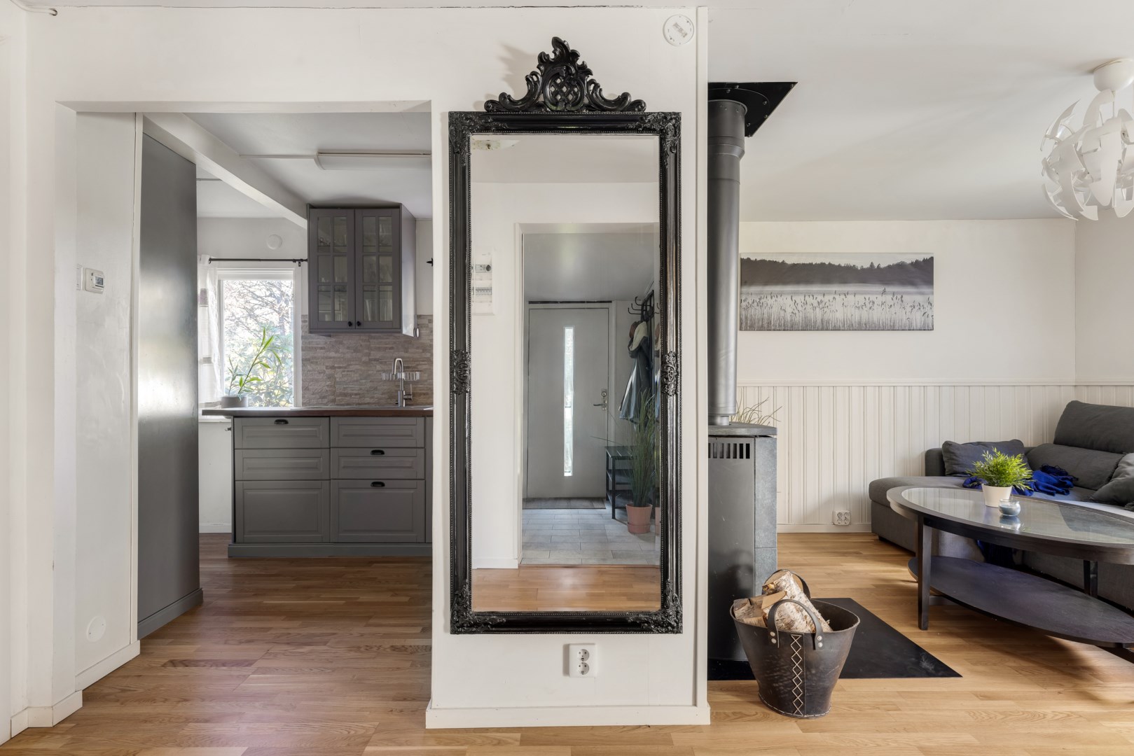 Bostadsbild från Gula vägen 14, Kommande i Björklinge, Uppsala