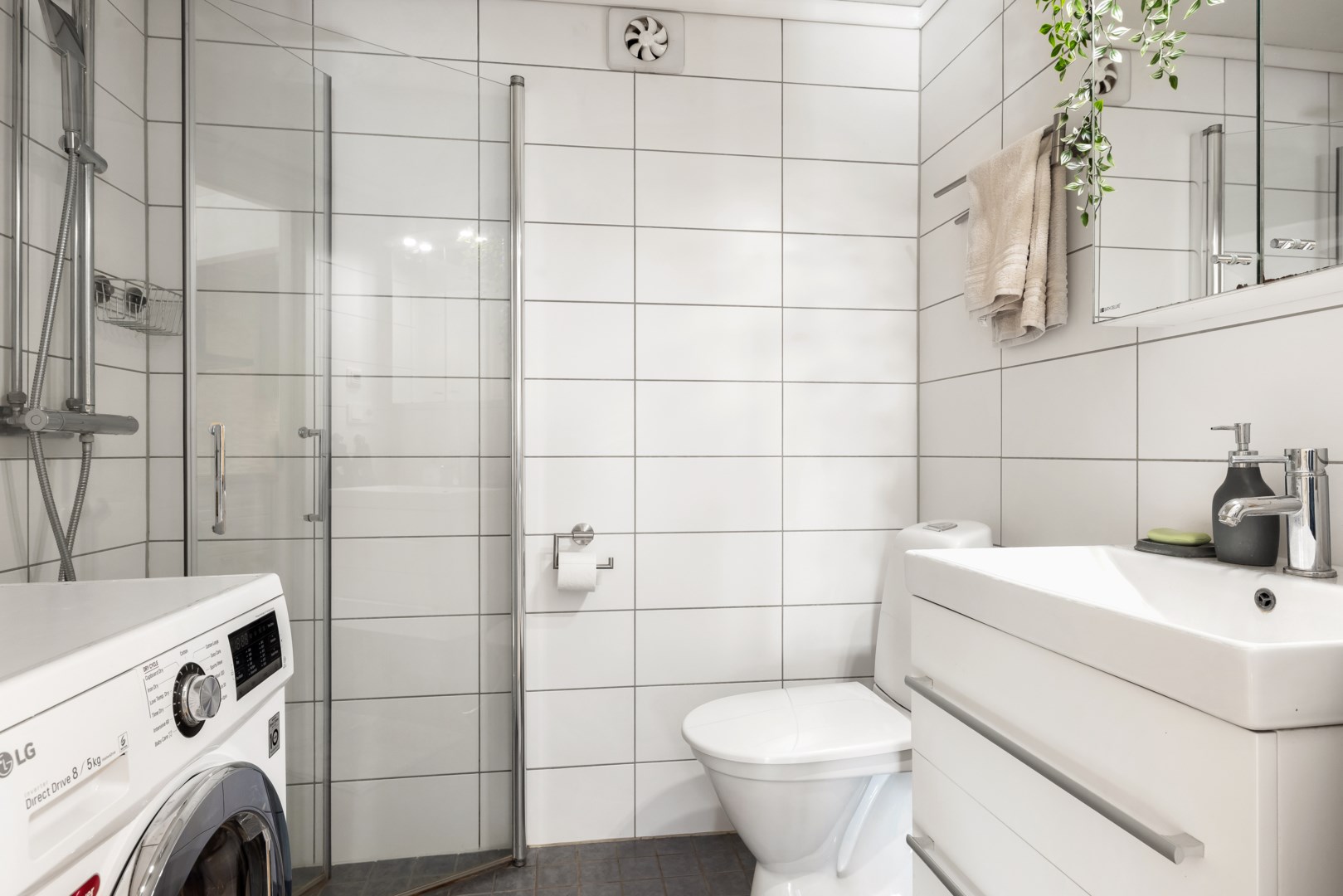 Bostadsbild från Gula vägen 14, Kommande i Björklinge, Uppsala