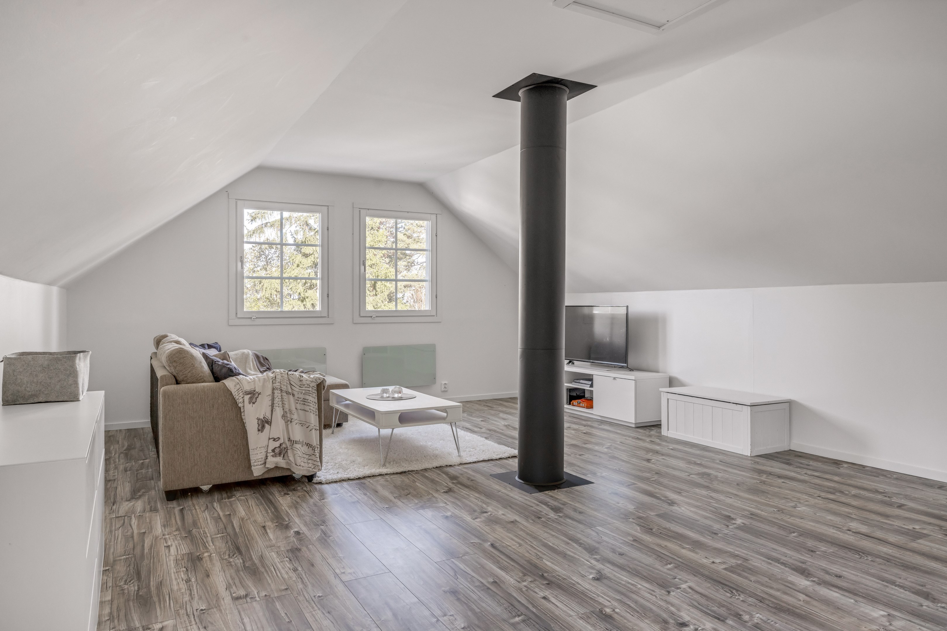 Bostadsbild från Hjälsta Grantorp 5, Såld i Örsundsbro, Enköping