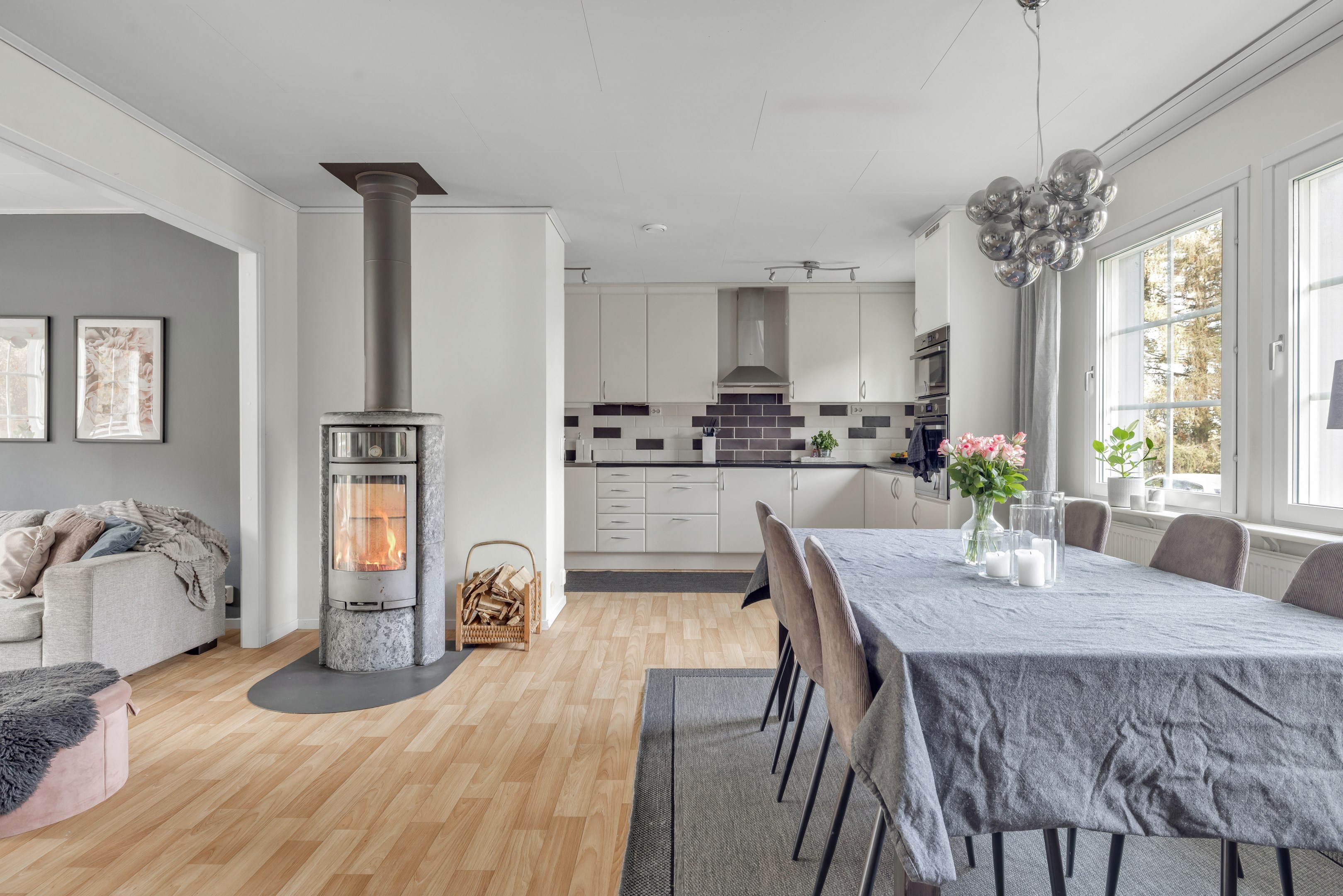 Bostadsbild från Hjälsta Grantorp 5, Såld i Örsundsbro, Enköping