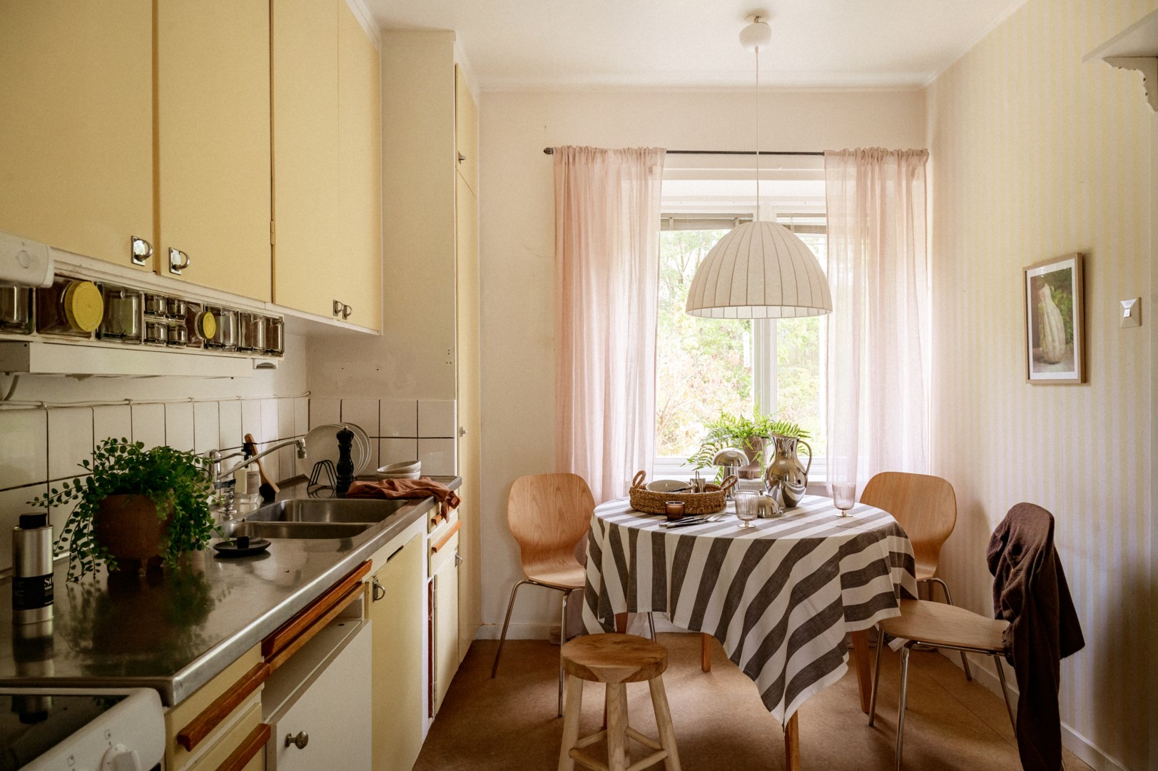 Bostadsbild från Bäckstigen 6, Såld i Gustavsberg - Lugnet/Björnkärret, Värmdö