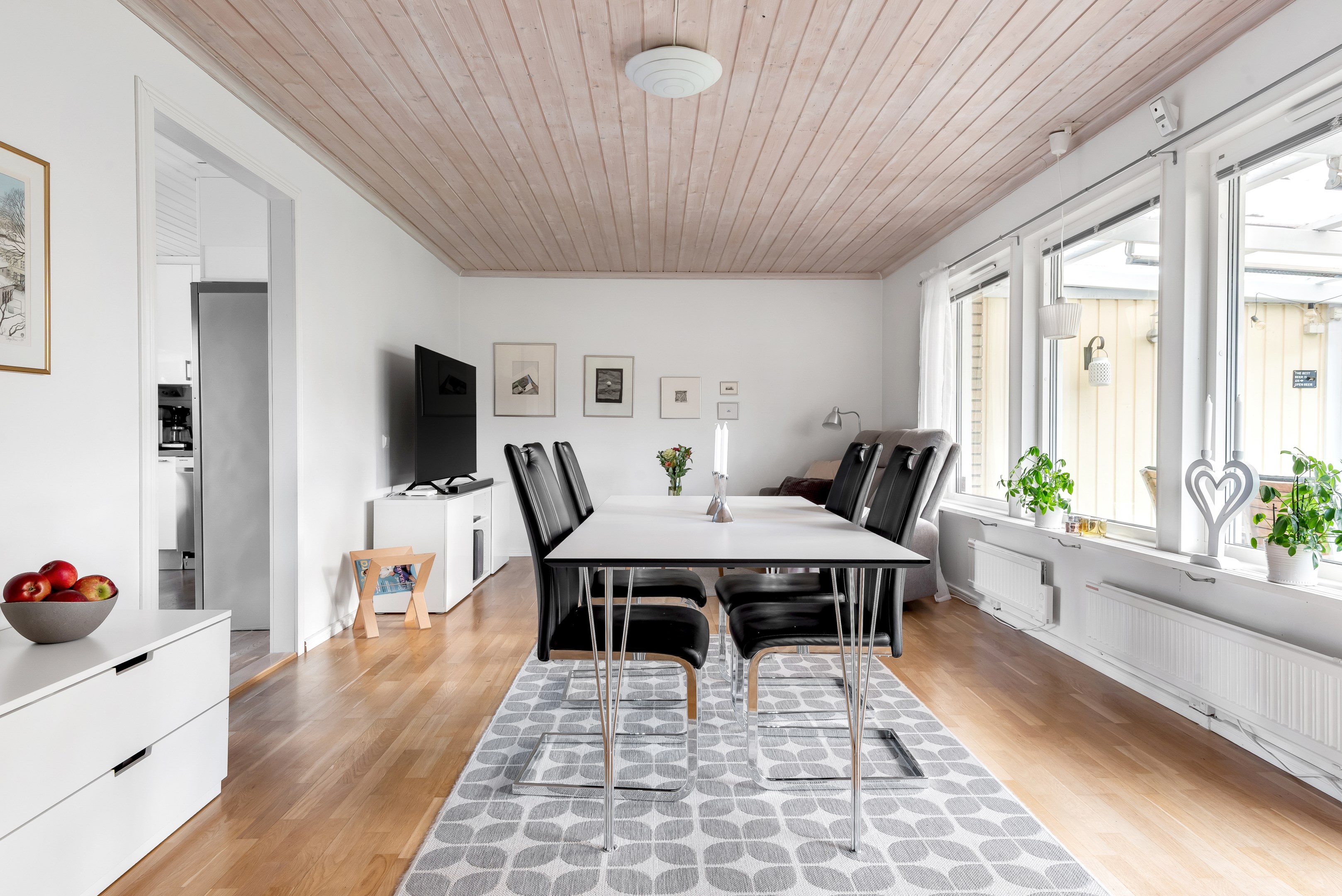 Bostadsbild från Gryningsvägen 49, Såld i Storvreta, Uppsala