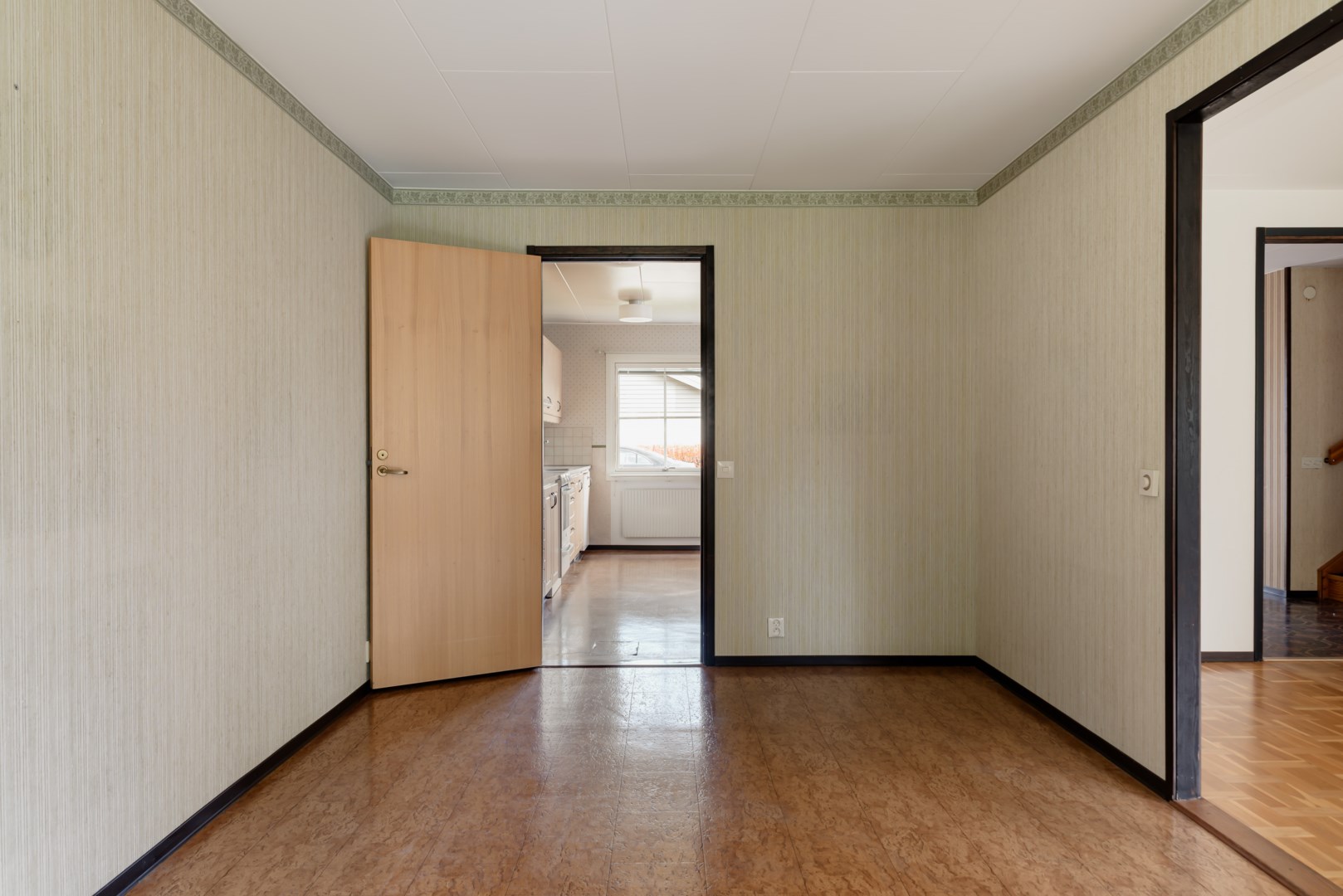 Bostadsbild från Slagbjörnsgatan 28, Till salu i Gryta, Västerås