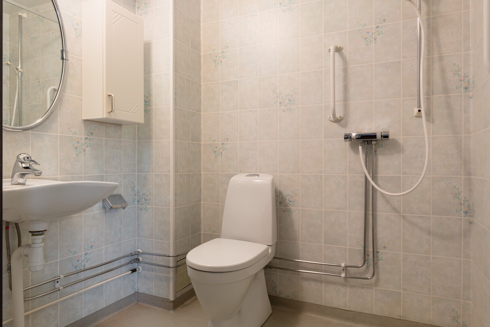 Bostadsbild från Slagbjörnsgatan 28, Till salu i Gryta, Västerås