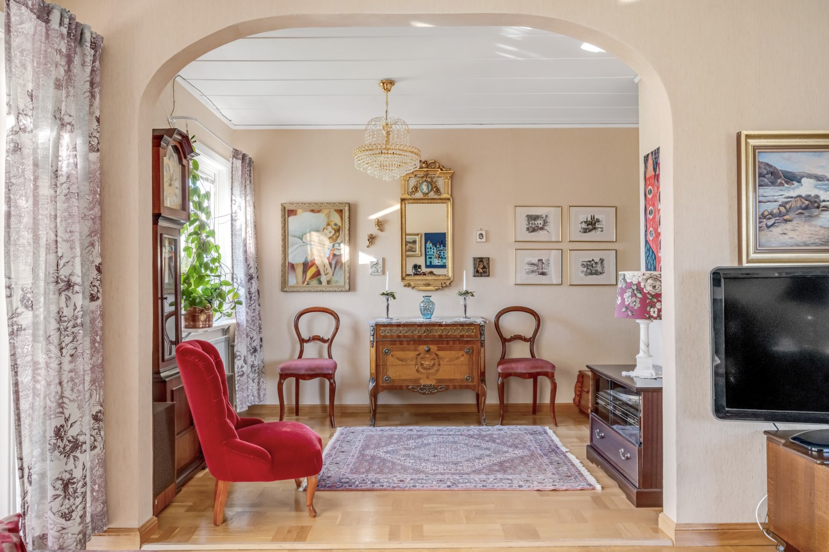 Bostadsbild från Ramstalundsvägen 8, Såld i Ramstalund, Uppsala