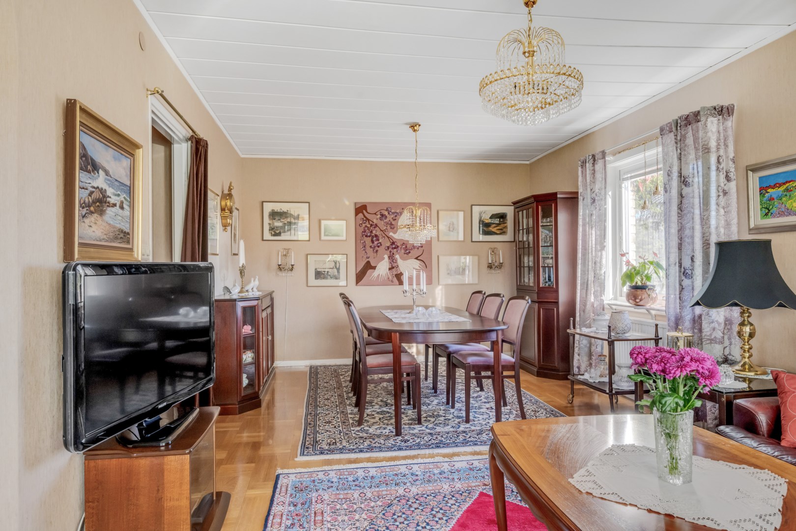 Bostadsbild från Ramstalundsvägen 8, Såld i Ramstalund, Uppsala