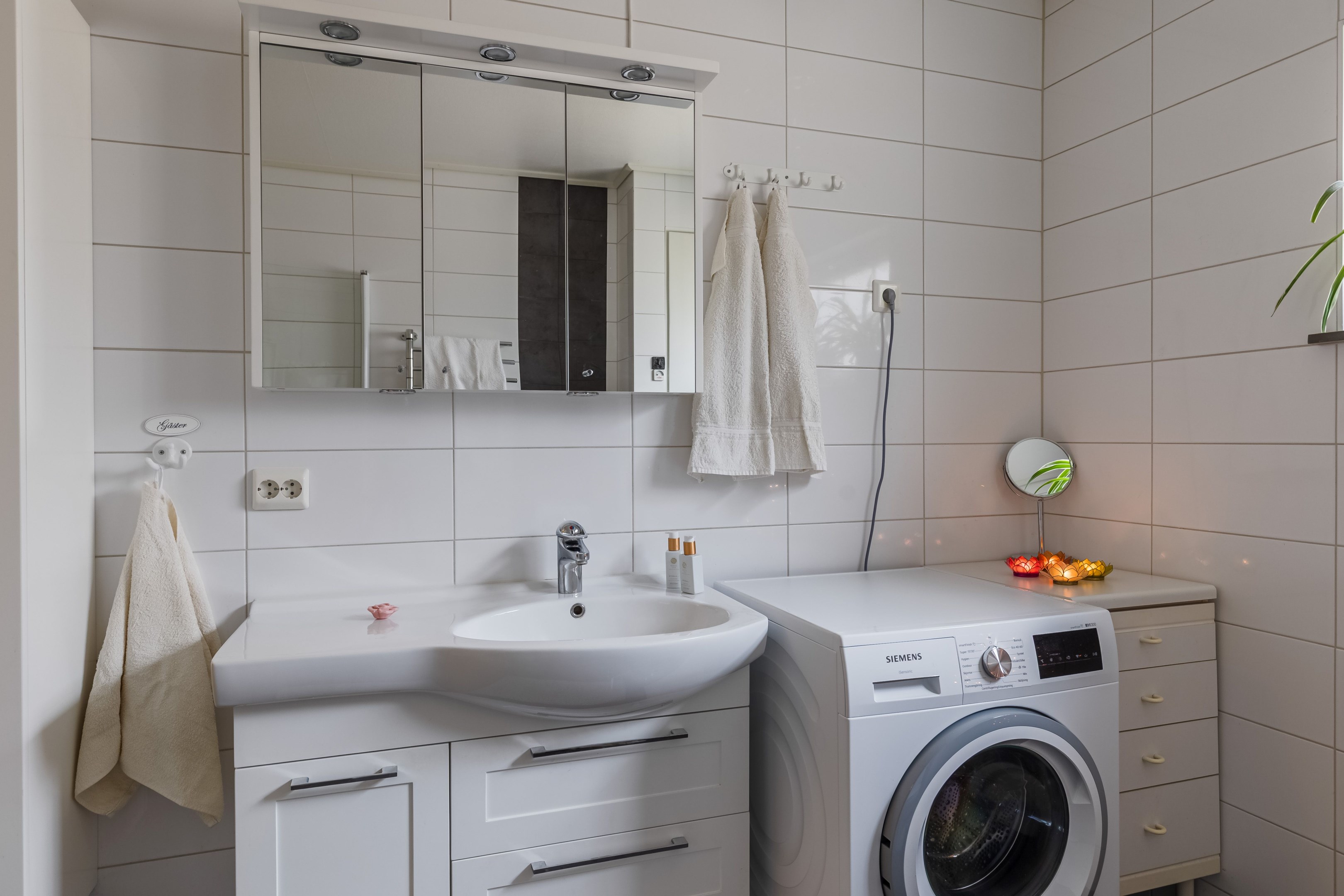 Bostadsbild från Smörkätten Haga 48, Till salu i Rasbo, Uppsala