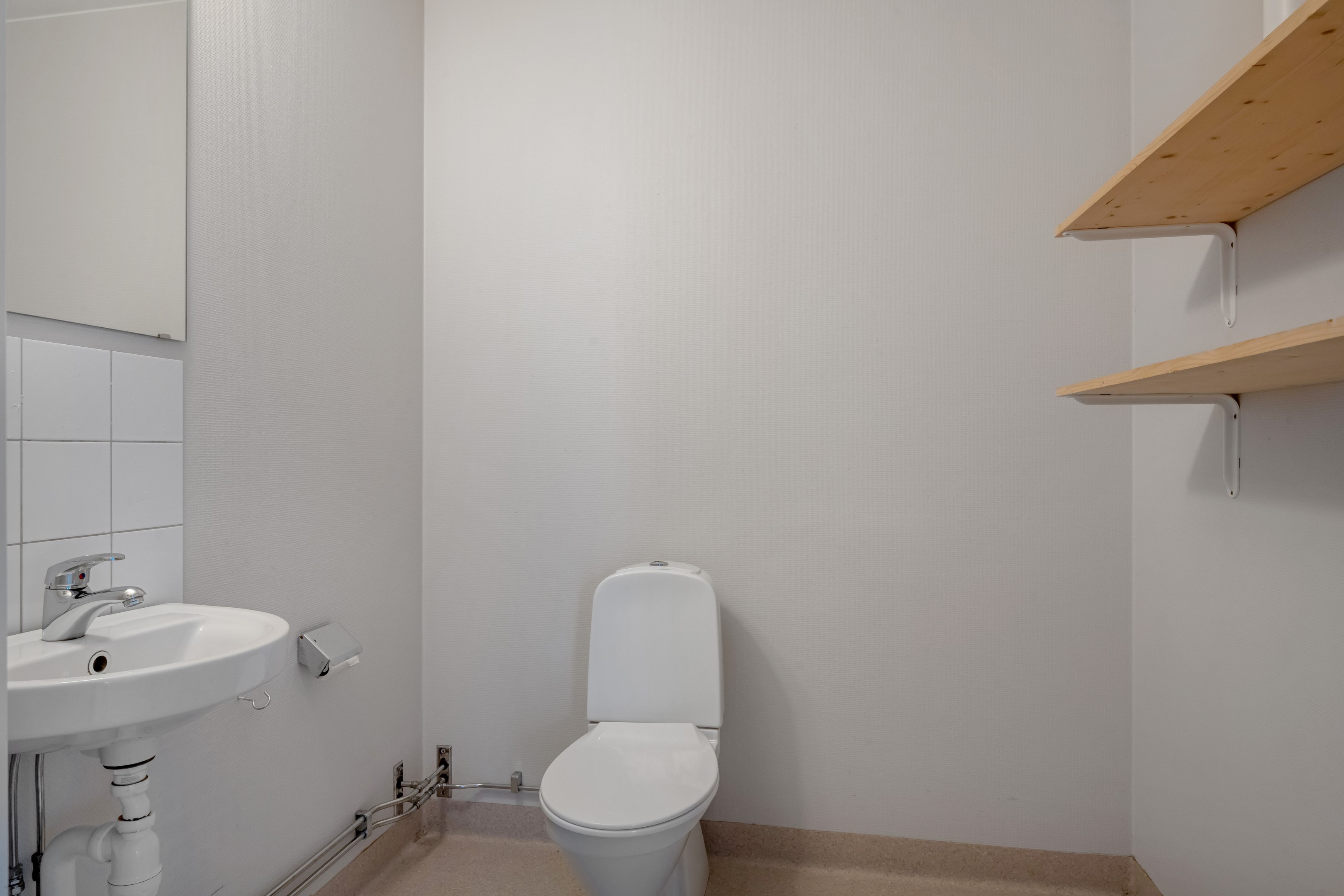 Bostadsbild från Lodjursvägen 7, Såld i Vreta, Uppsala