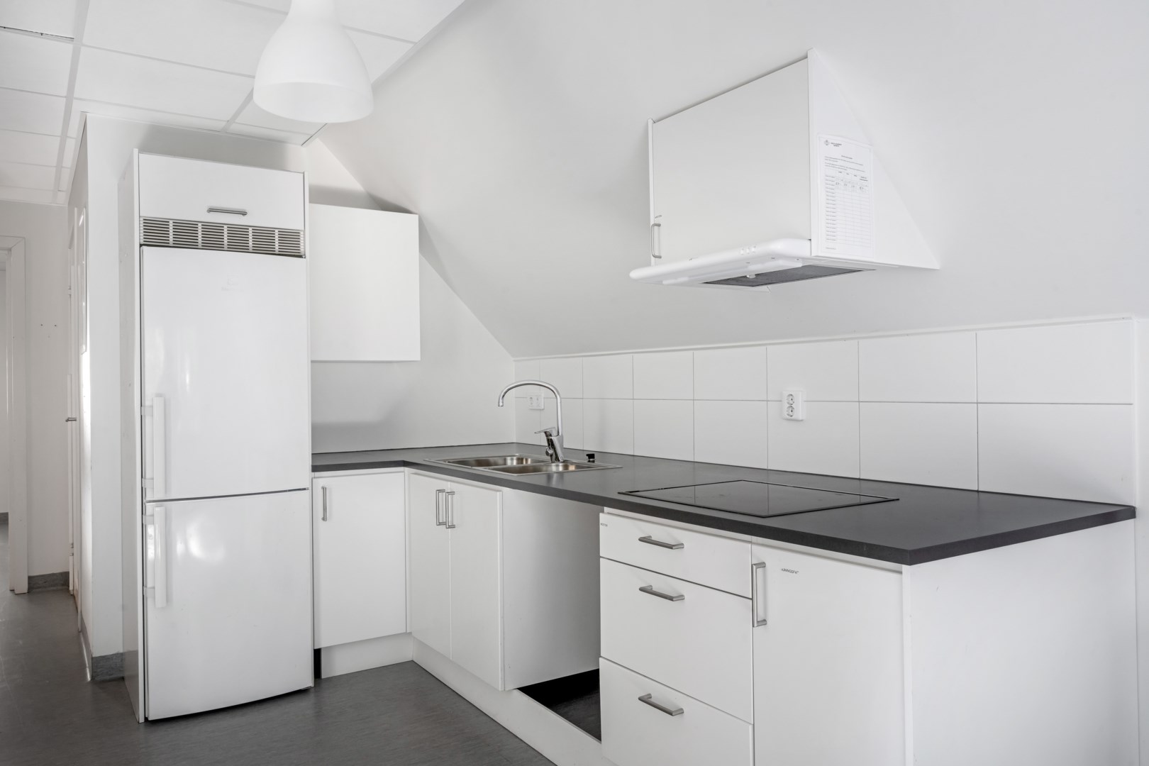 Bostadsbild från Lodjursvägen 9, Såld i Vreta, Uppsala