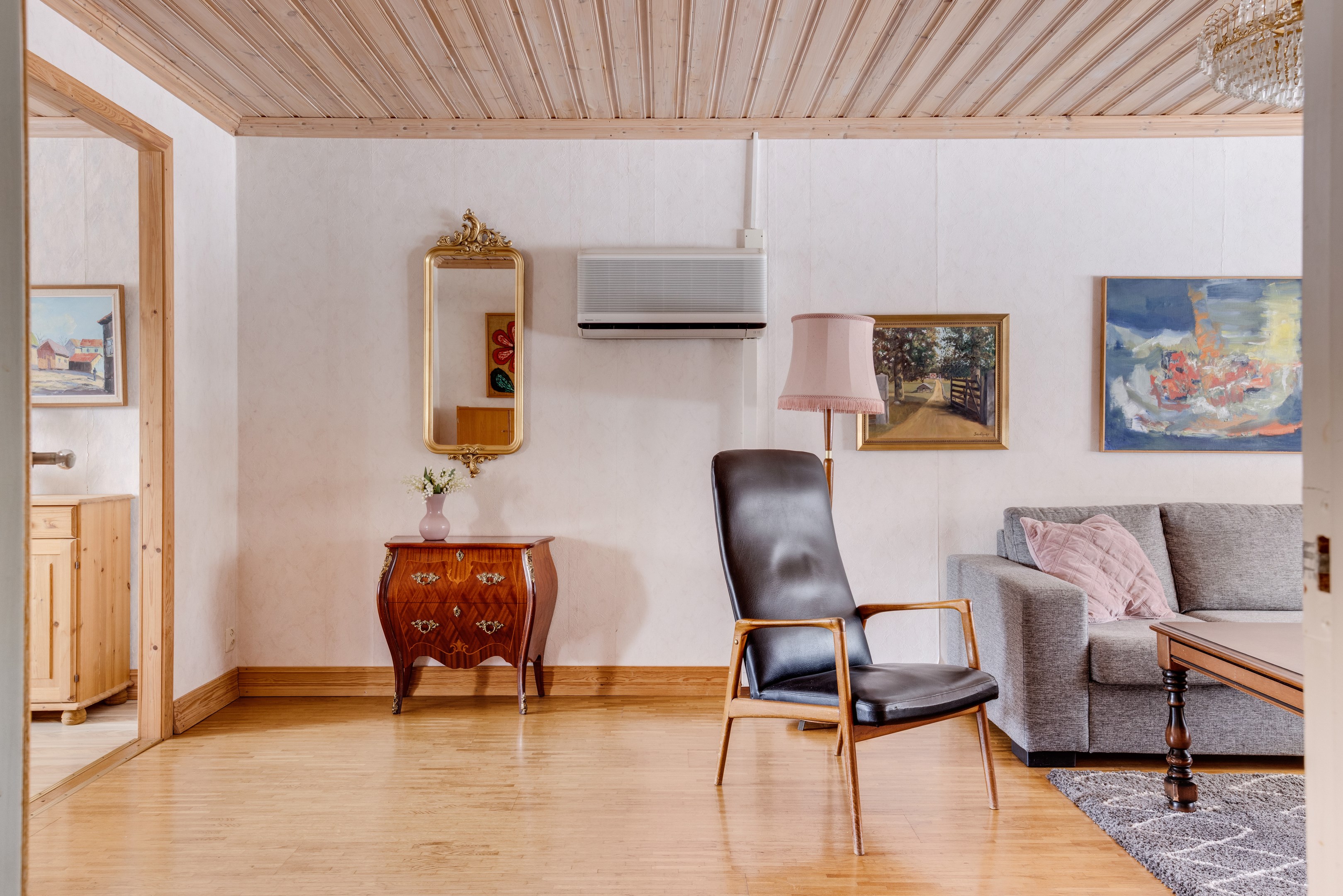 Bostadsbild från Diskusvägen 23, Till salu i Björklinge, Uppsala