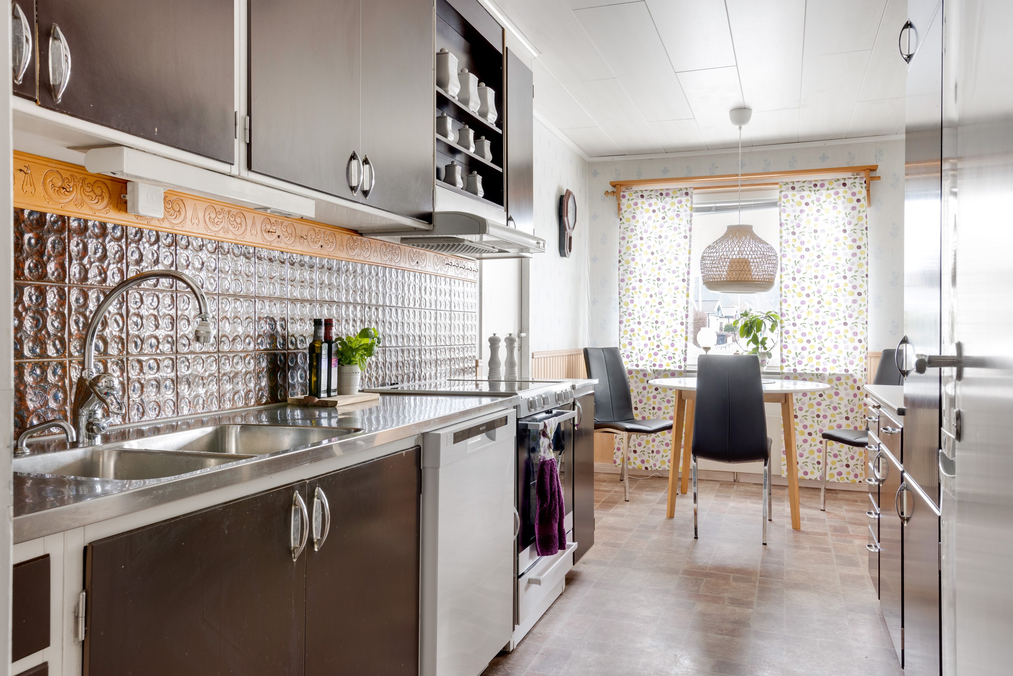 Bostadsbild från Diskusvägen 23, Till salu i Björklinge, Uppsala