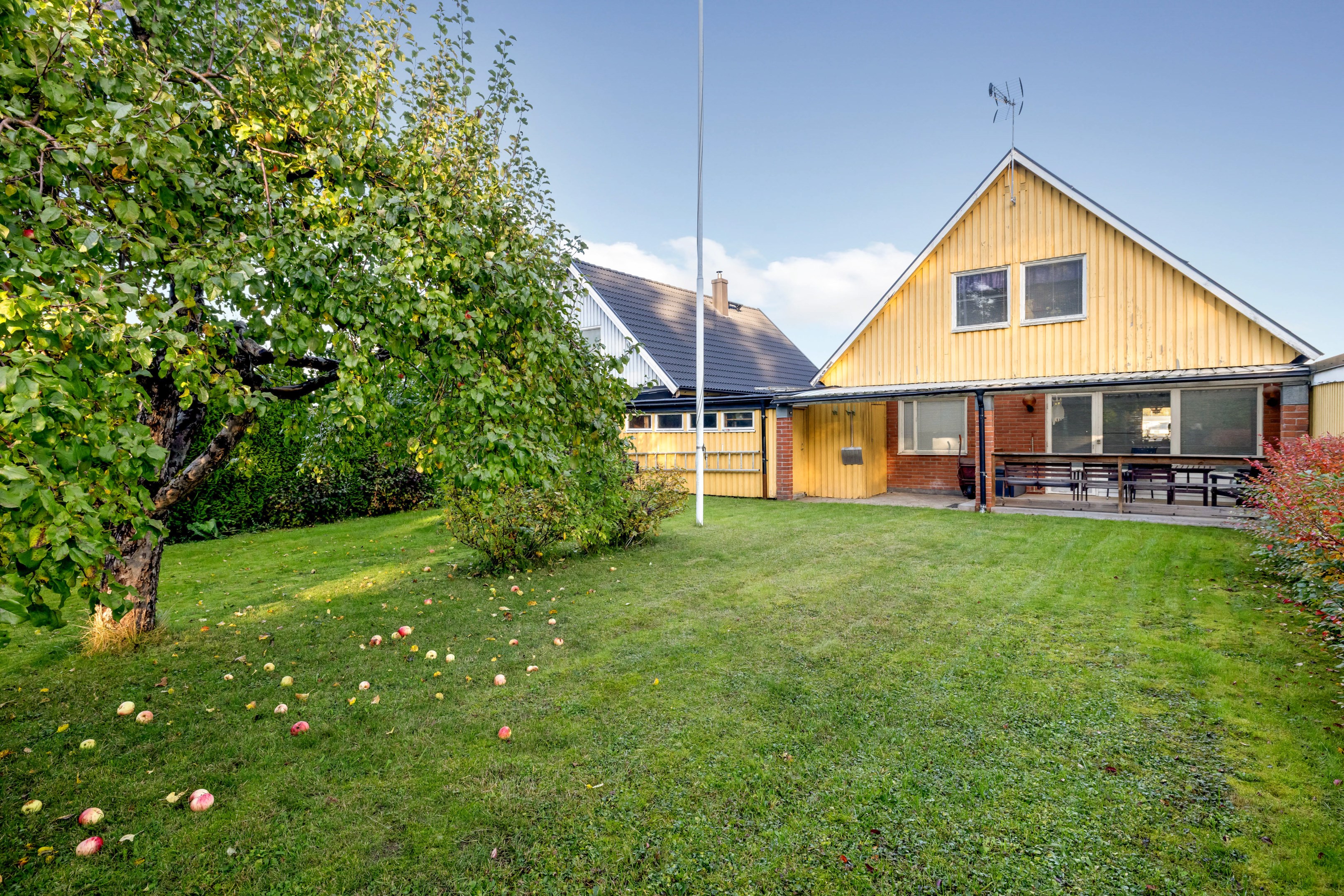 Bostadsbild från Diskusvägen 23, Till salu i Björklinge, Uppsala