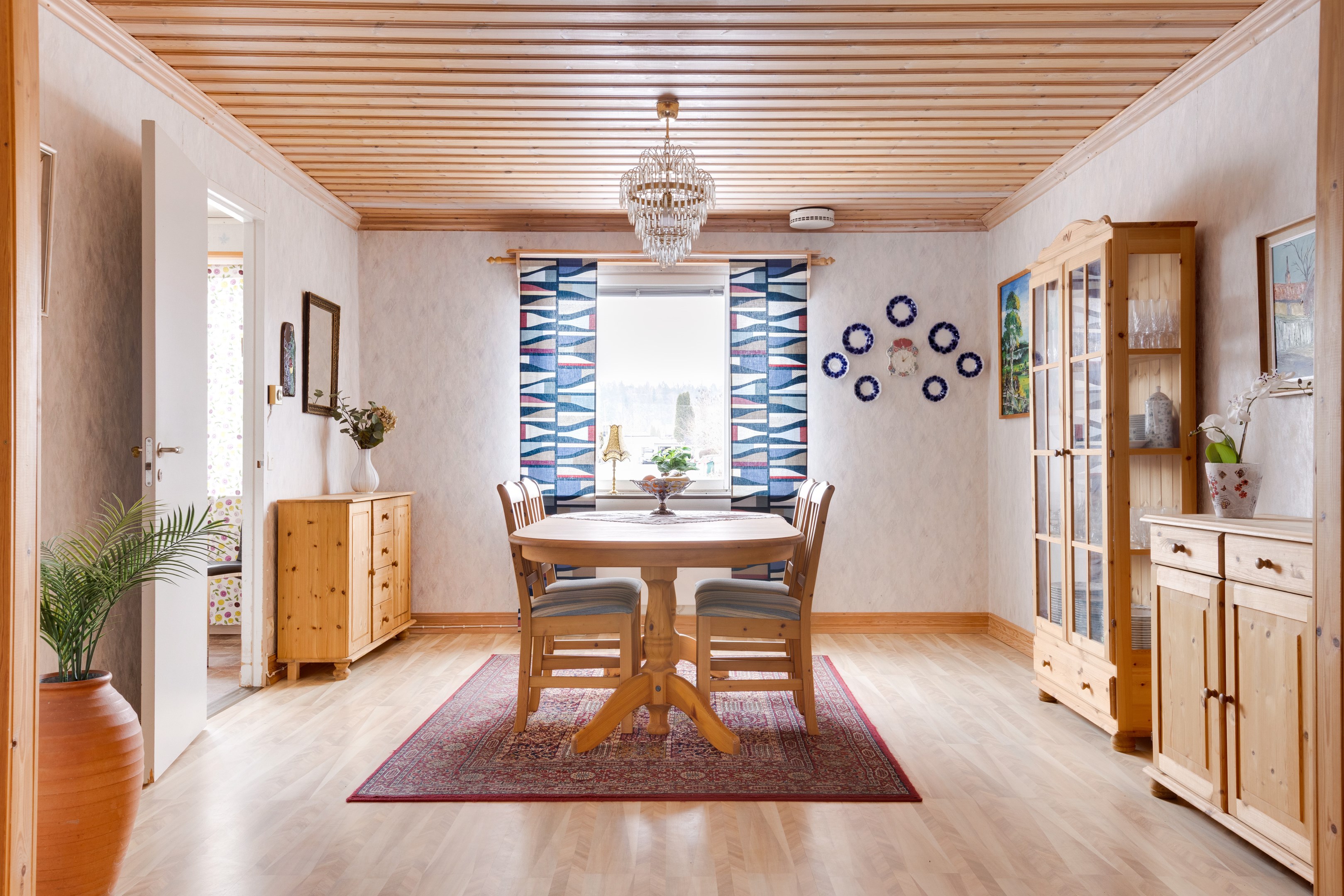 Bostadsbild från Diskusvägen 23, Till salu i Björklinge, Uppsala