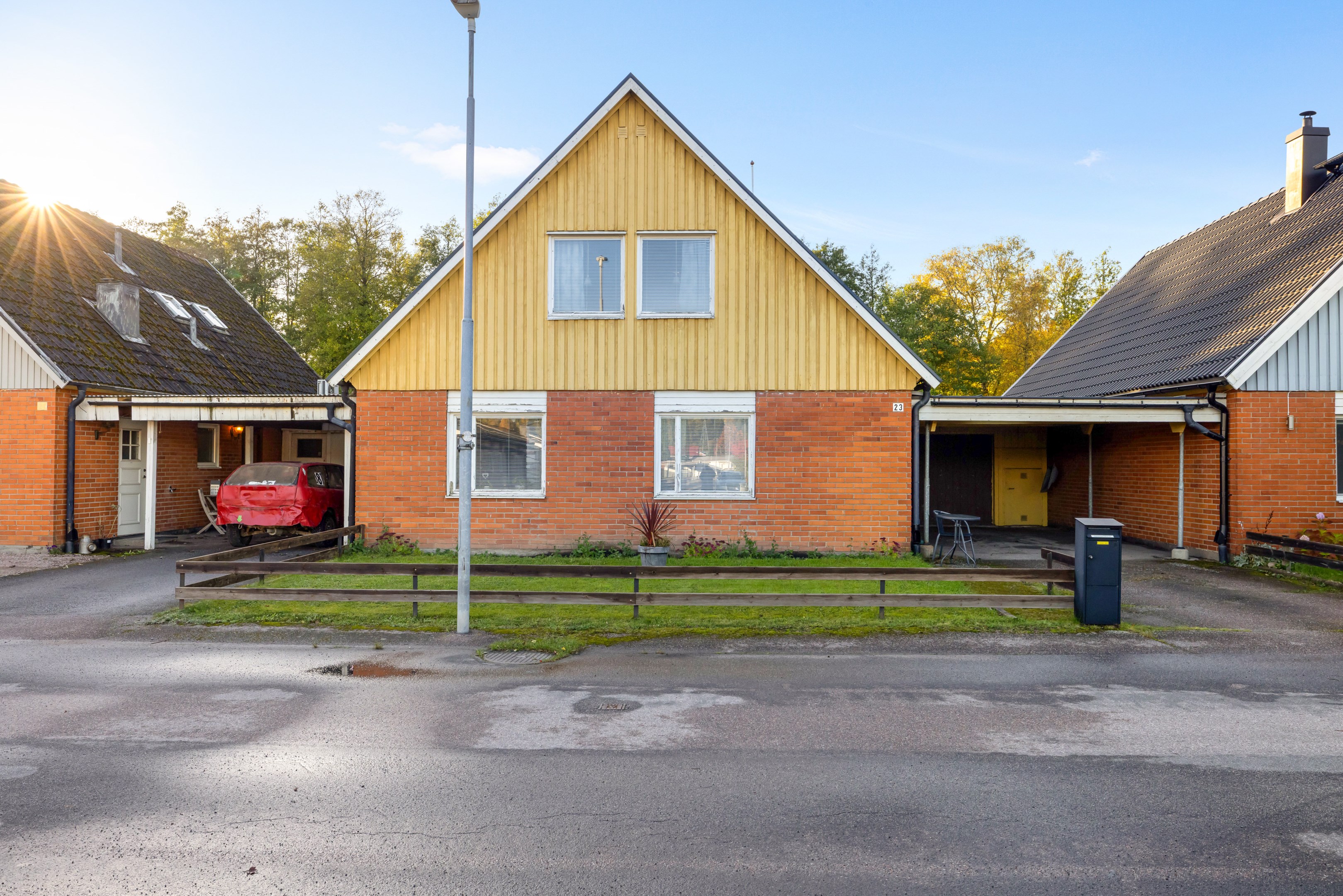 Bostadsbild från Diskusvägen 23, Till salu i Björklinge, Uppsala