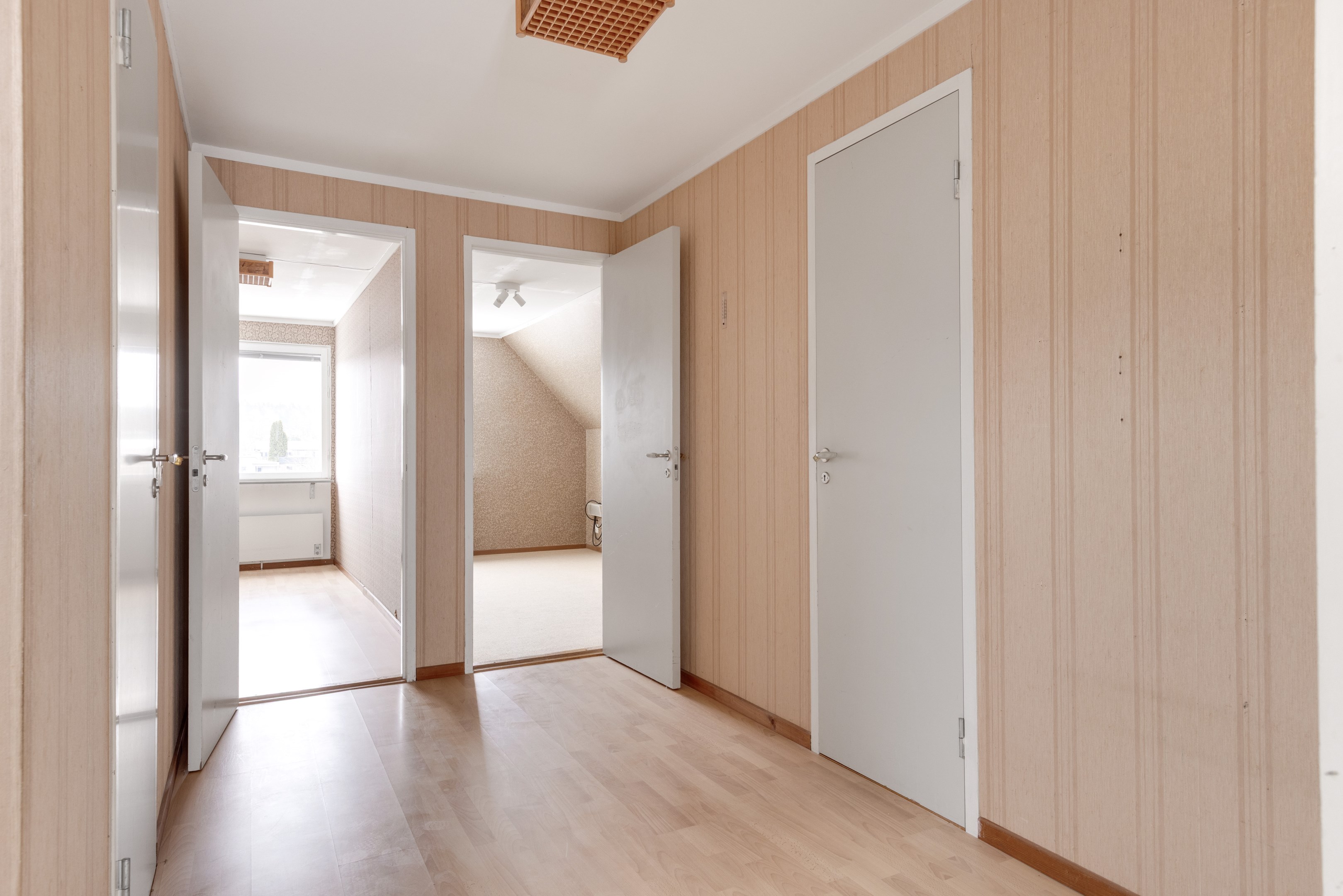 Bostadsbild från Diskusvägen 23, Till salu i Björklinge, Uppsala