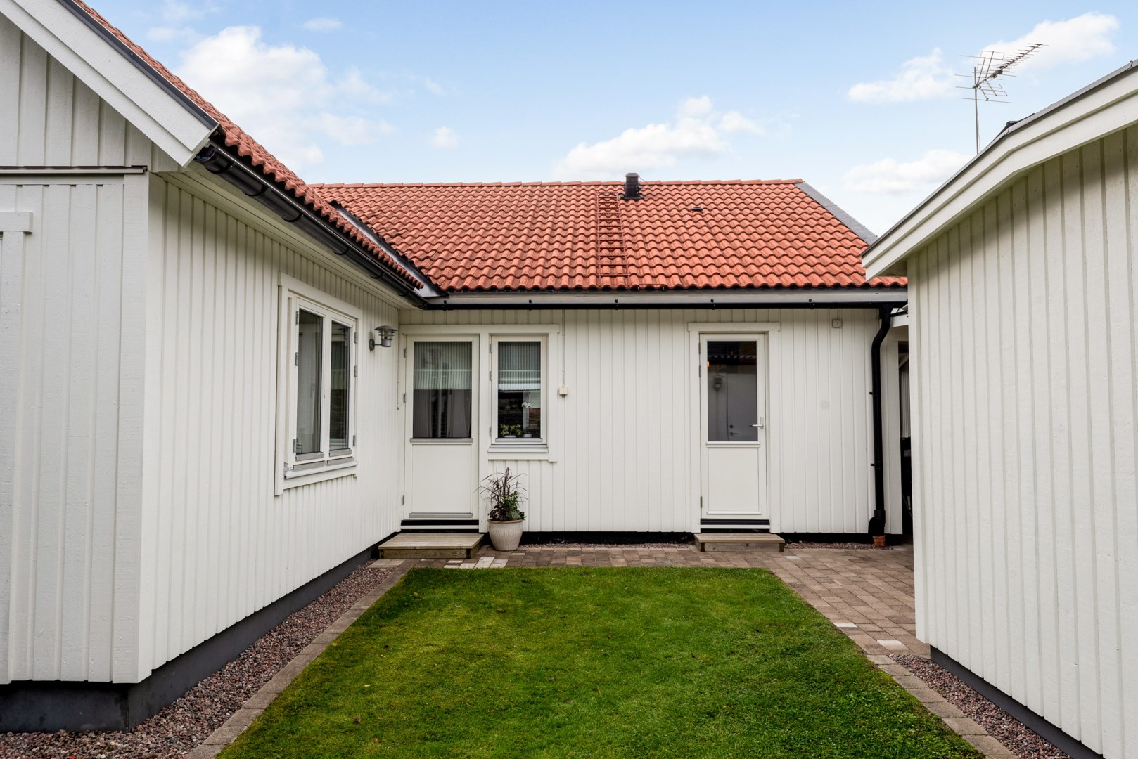 Bostadsbild från Startgatan 14, Till salu i Bärby Hage, Uppsala