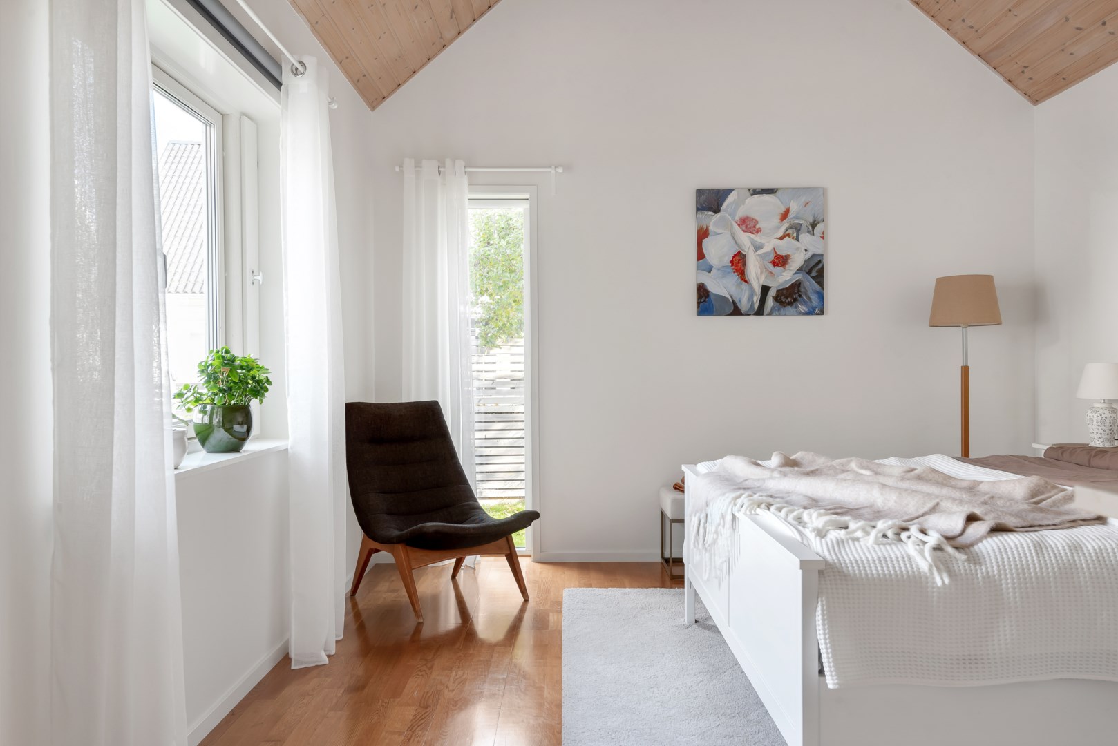 Bostadsbild från Startgatan 14, Till salu i Bärby Hage, Uppsala