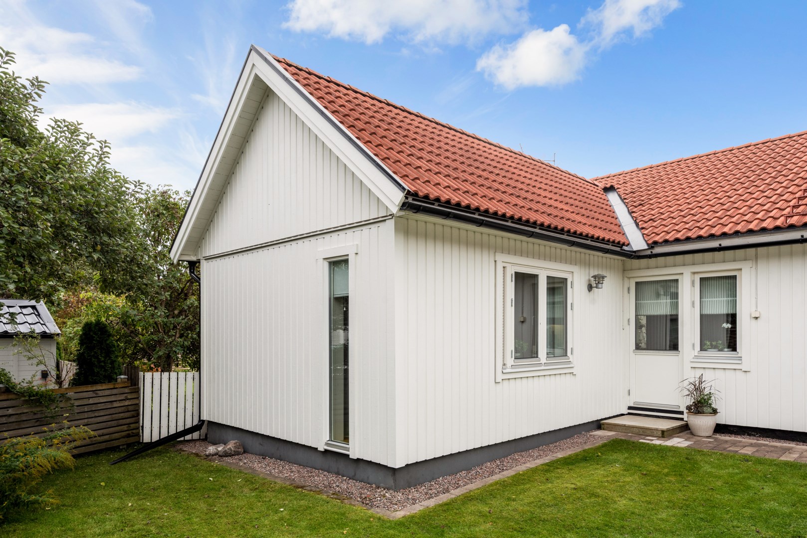 Bostadsbild från Startgatan 14, Till salu i Bärby Hage, Uppsala