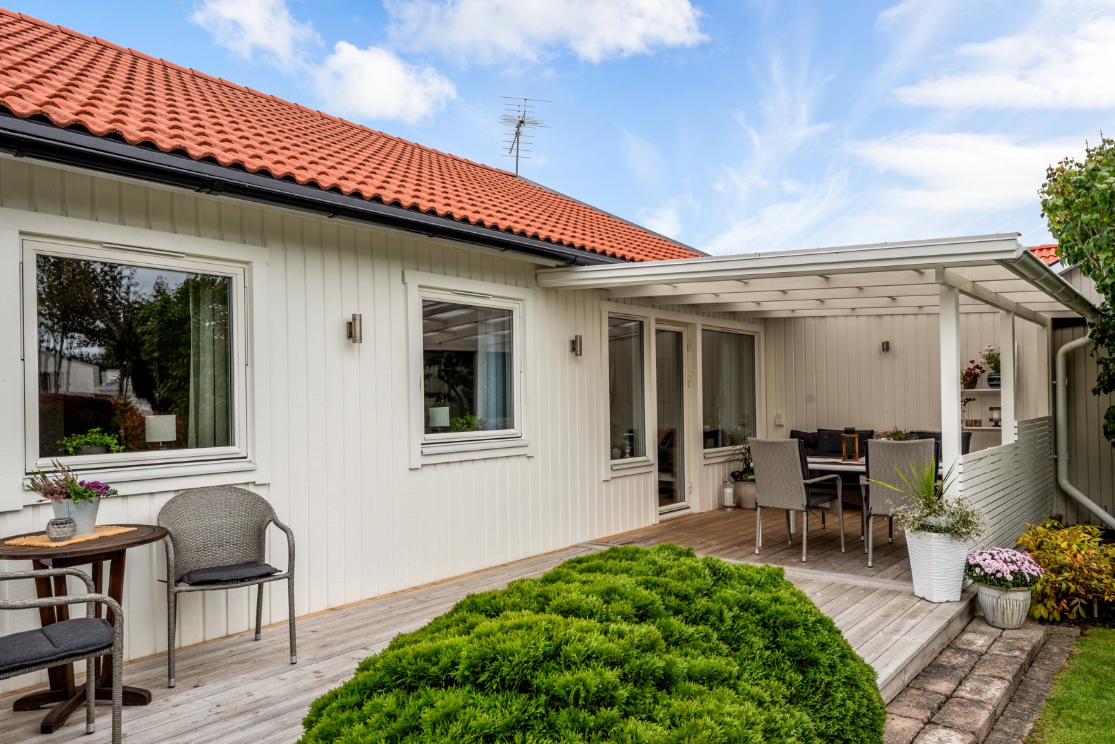 Bostadsbild från Startgatan 14, Till salu i Bärby Hage, Uppsala