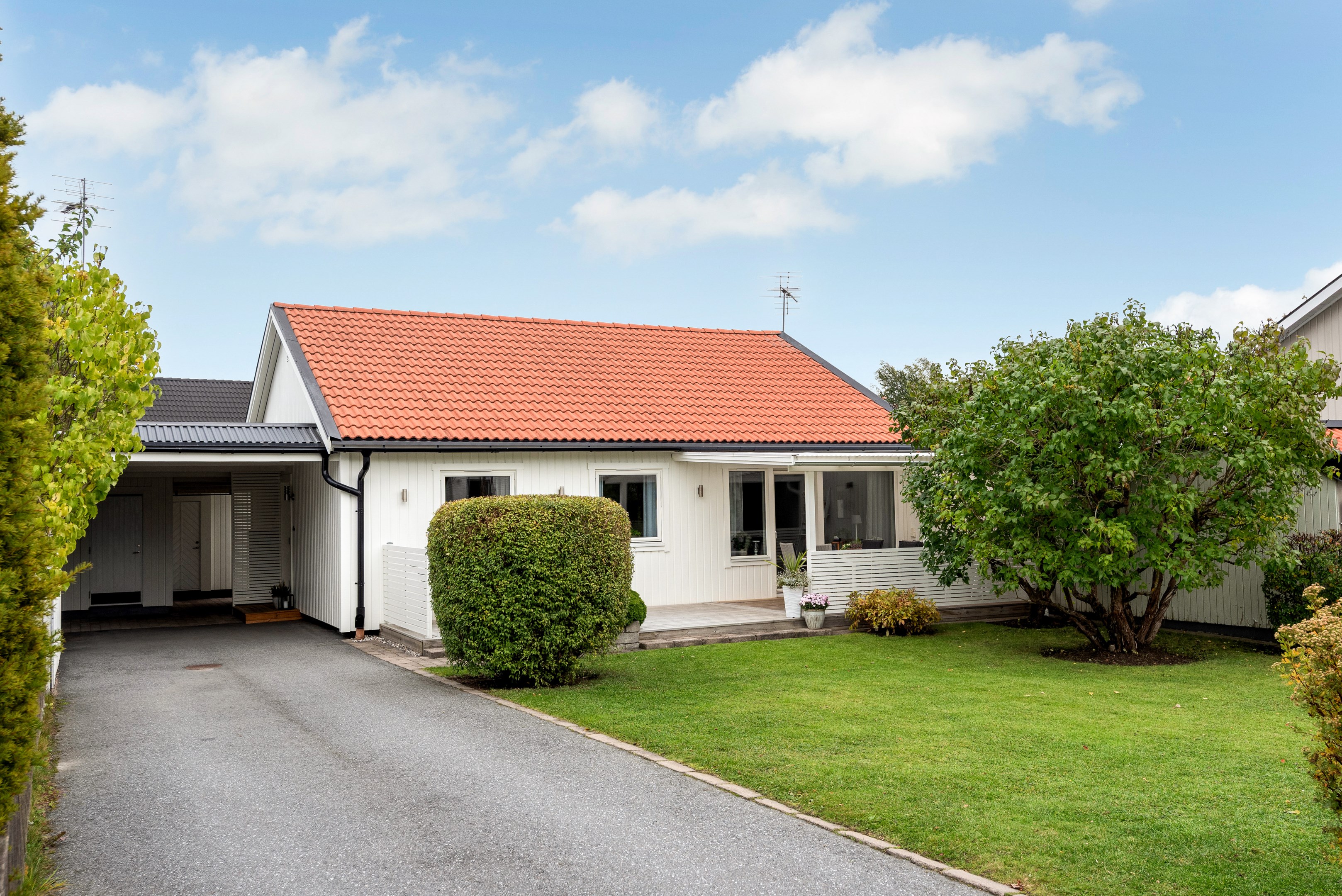 Bostadsbild från Startgatan 14, Såld i Bärby Hage, Uppsala