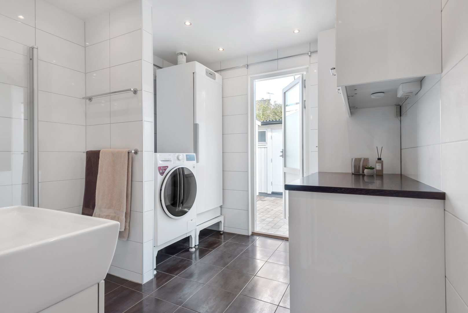 Bostadsbild från Startgatan 14, Till salu i Bärby Hage, Uppsala