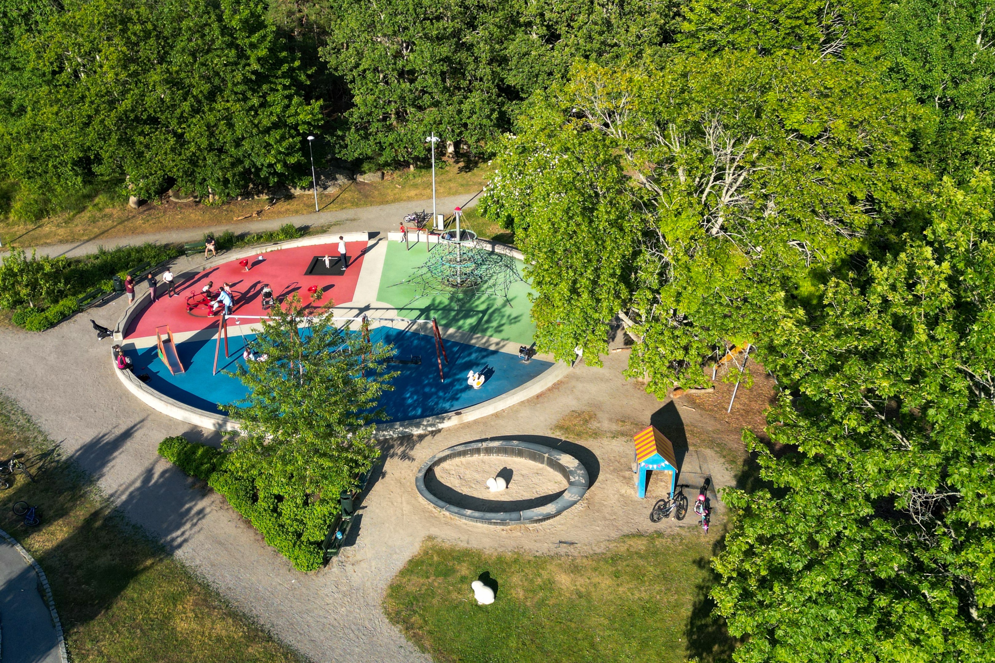 Bostadsbild från Sten Stures väg 2, Till salu i Duvnäs Utskog, Nacka