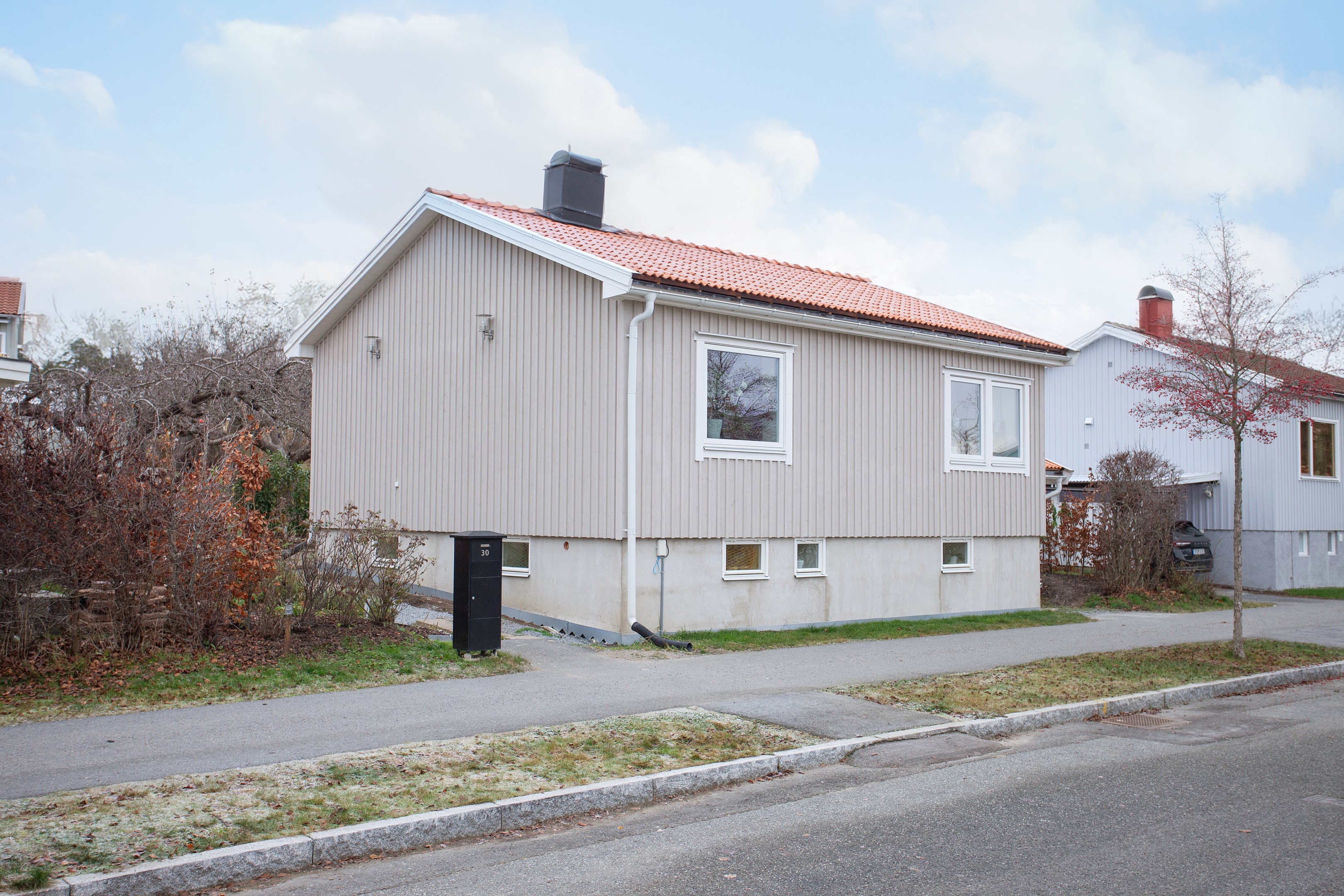 Bostadsbild från Hedebyvägen 30, Kommande i Bromma - Norra Ängby, Stockholm