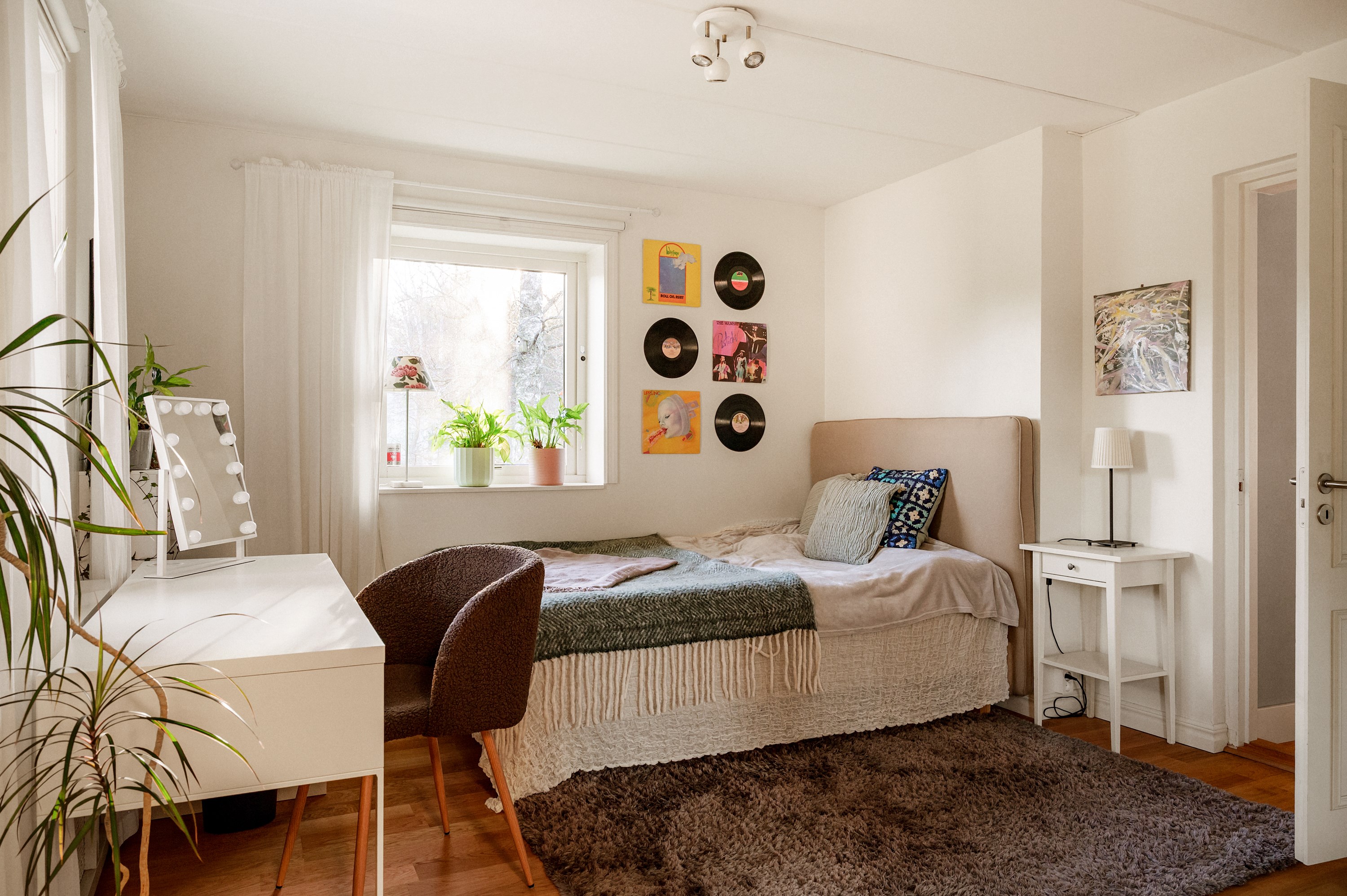 Rummet kan även disponeras som matsal