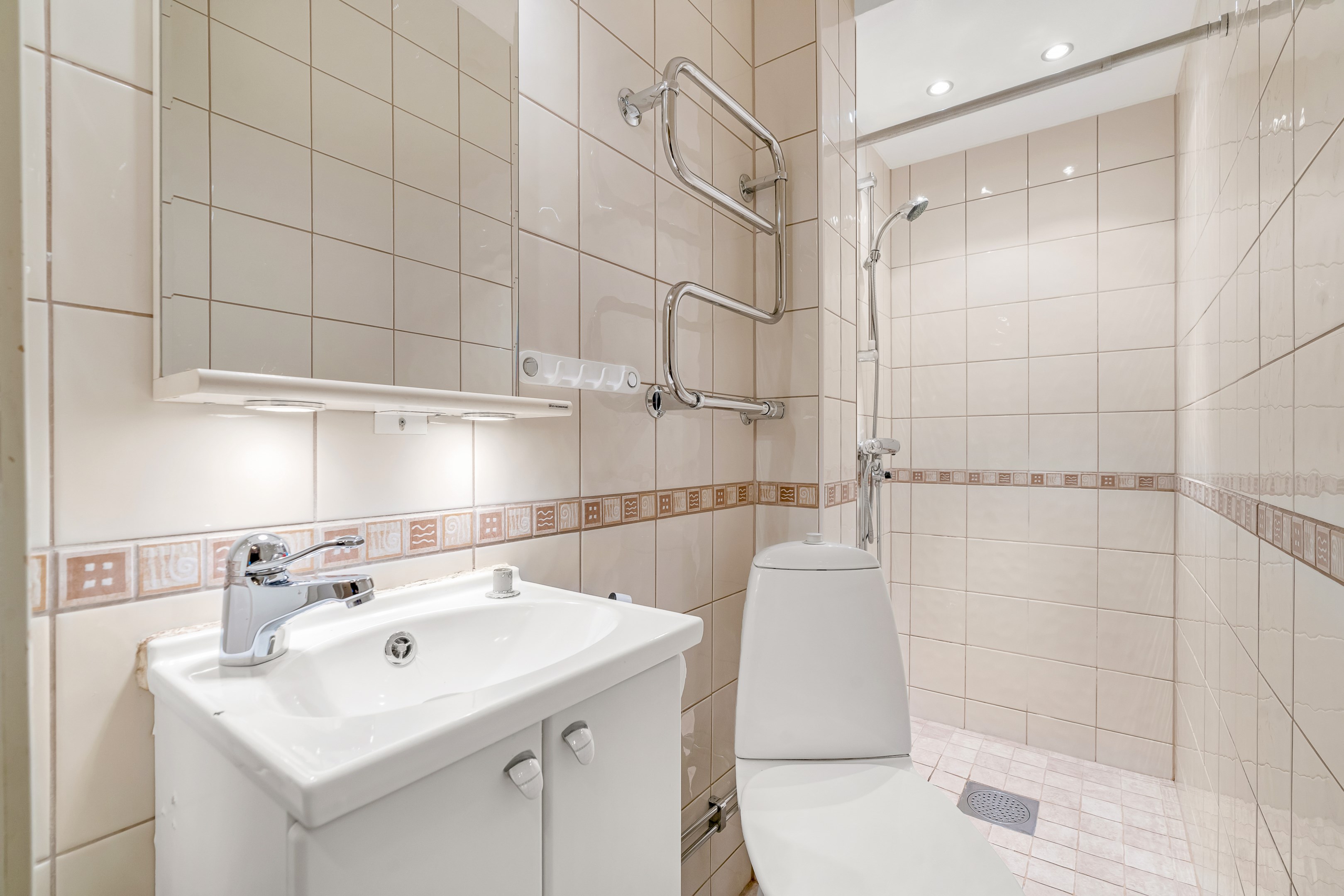 Bostadsbild från Doktor Abrahams väg 98, Till salu i Bromma - Eneby, Stockholm