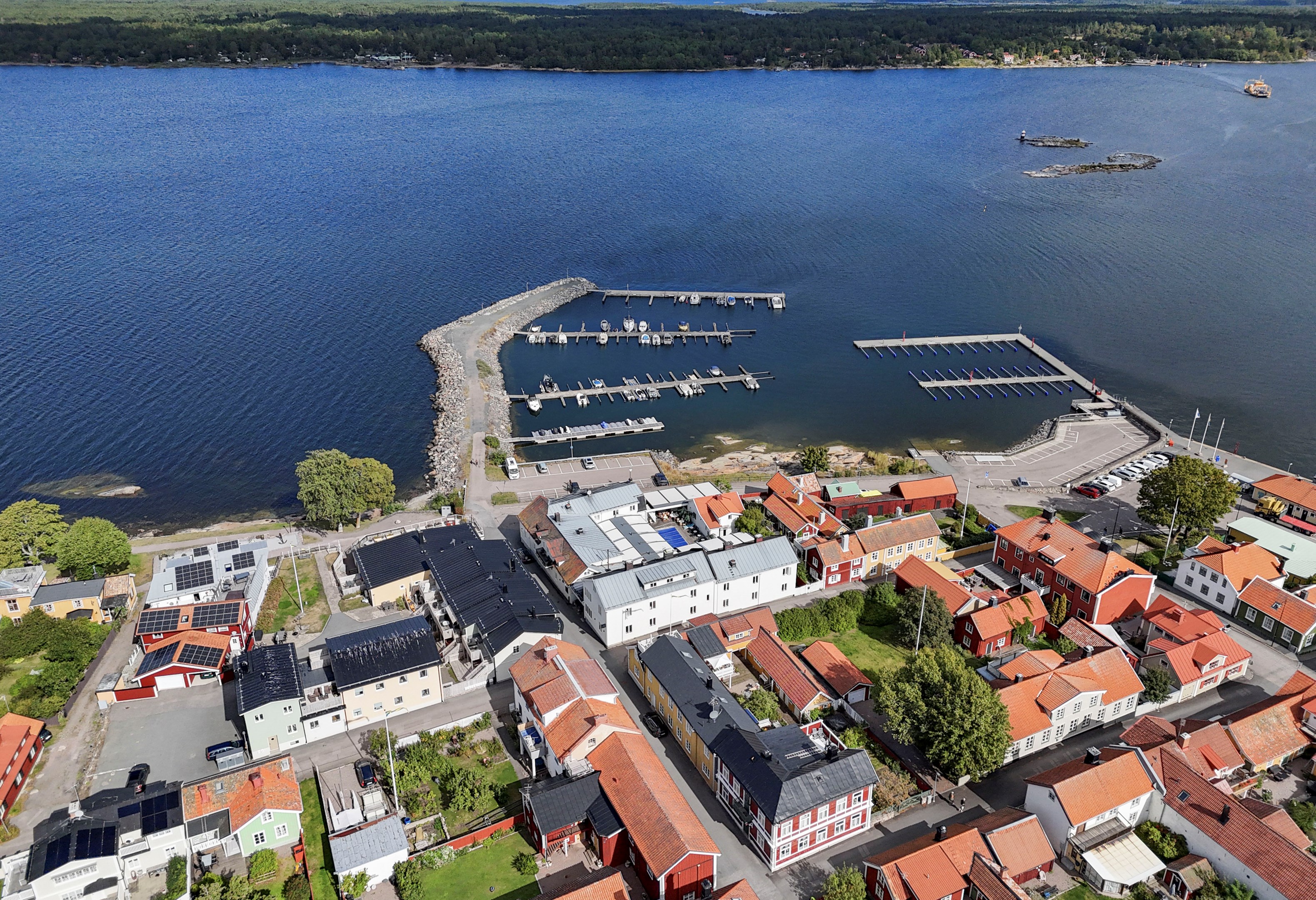 Bostadsbild från Telegrafgatan 6, Kommande i Öregrund, Östhammar