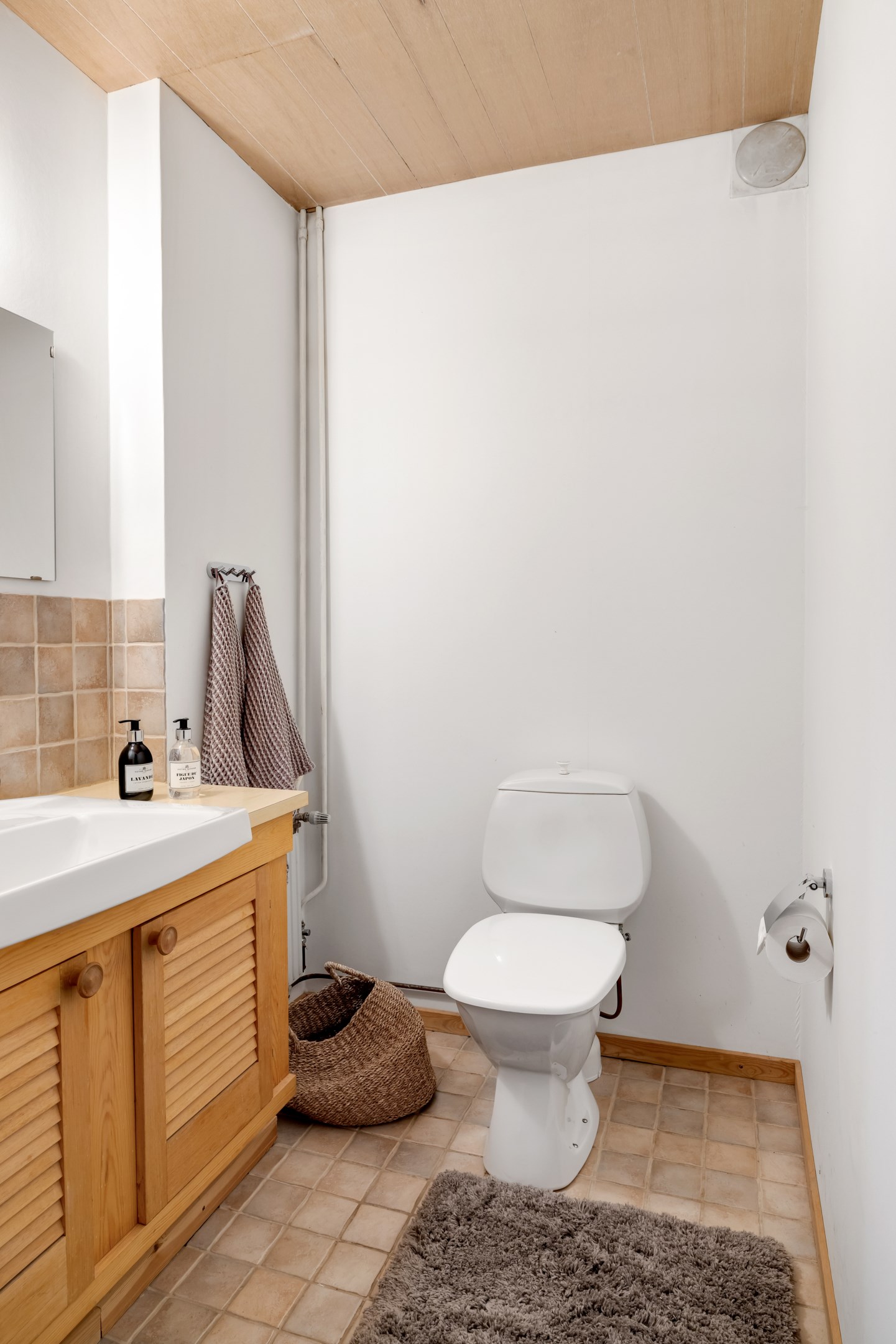 Bostadsbild från Vårbroddsvägen 34, Till salu i Knivsta, Knivsta