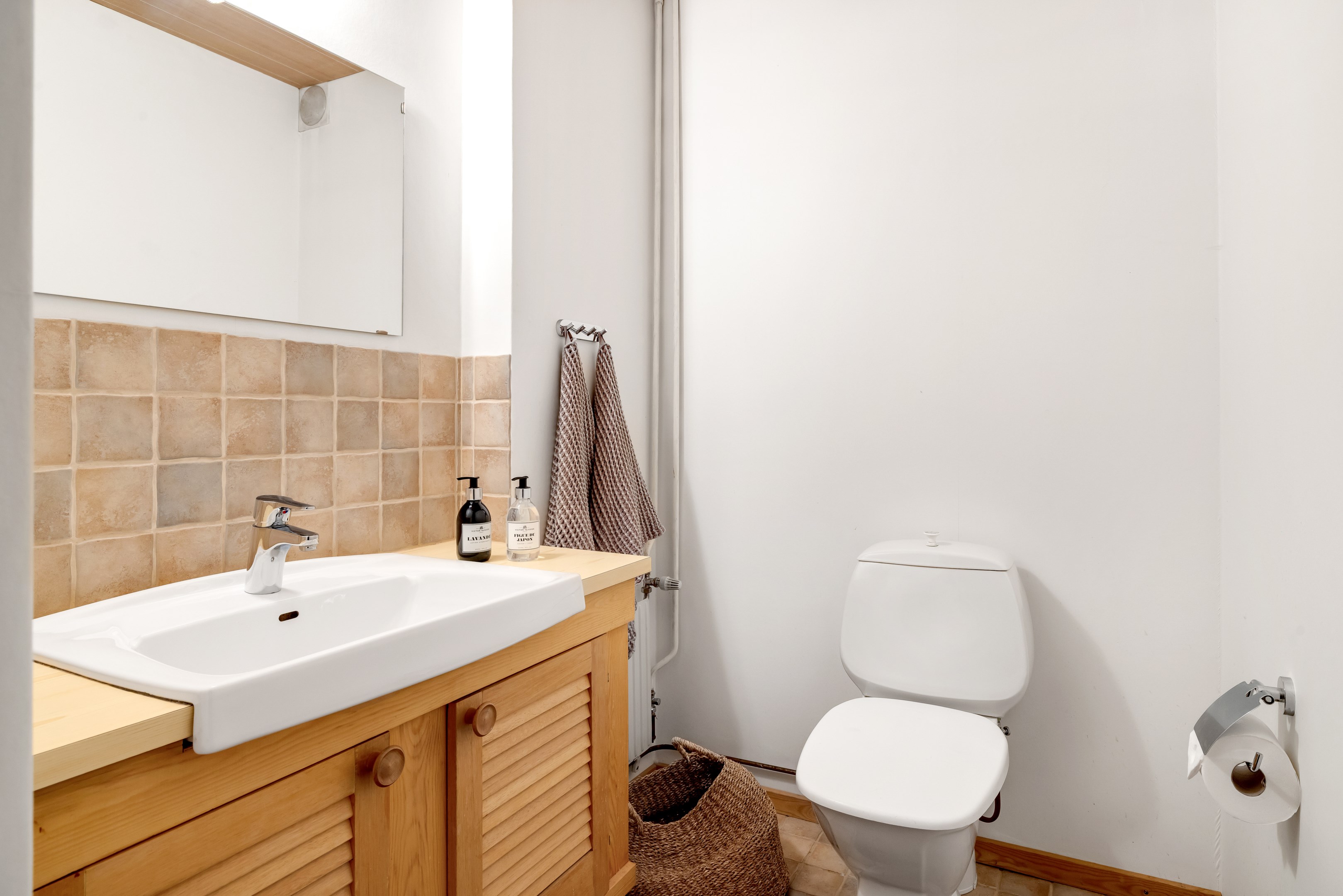 Bostadsbild från Vårbroddsvägen 34, Till salu i Knivsta, Knivsta