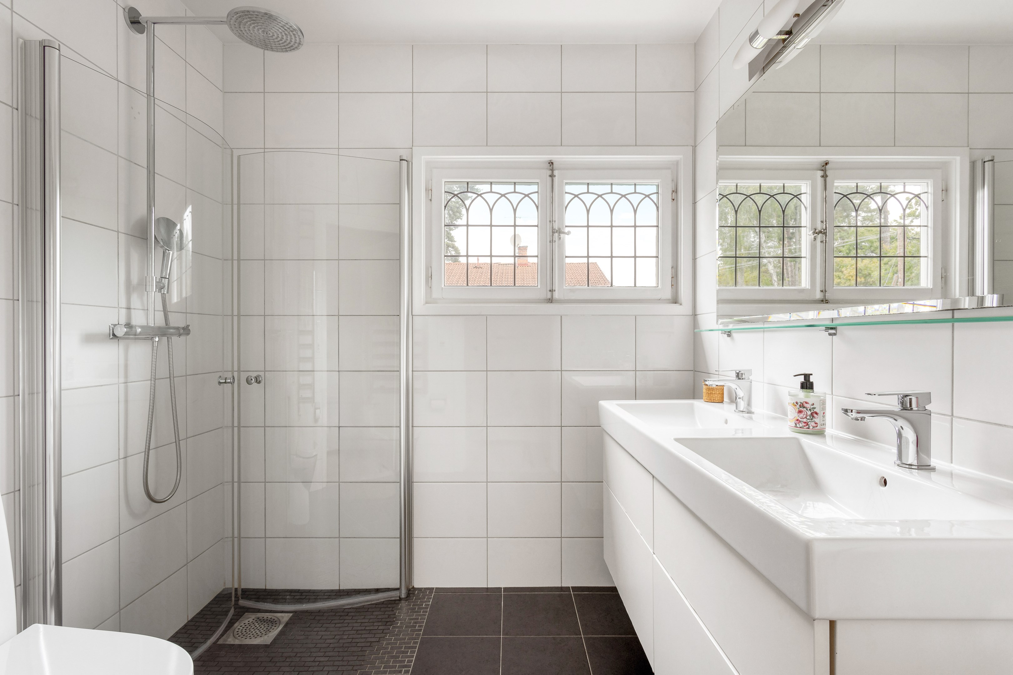 Bostadsbild från Roslinvägen 1, Till salu i Bromma - Södra Ängby, Stockholm
