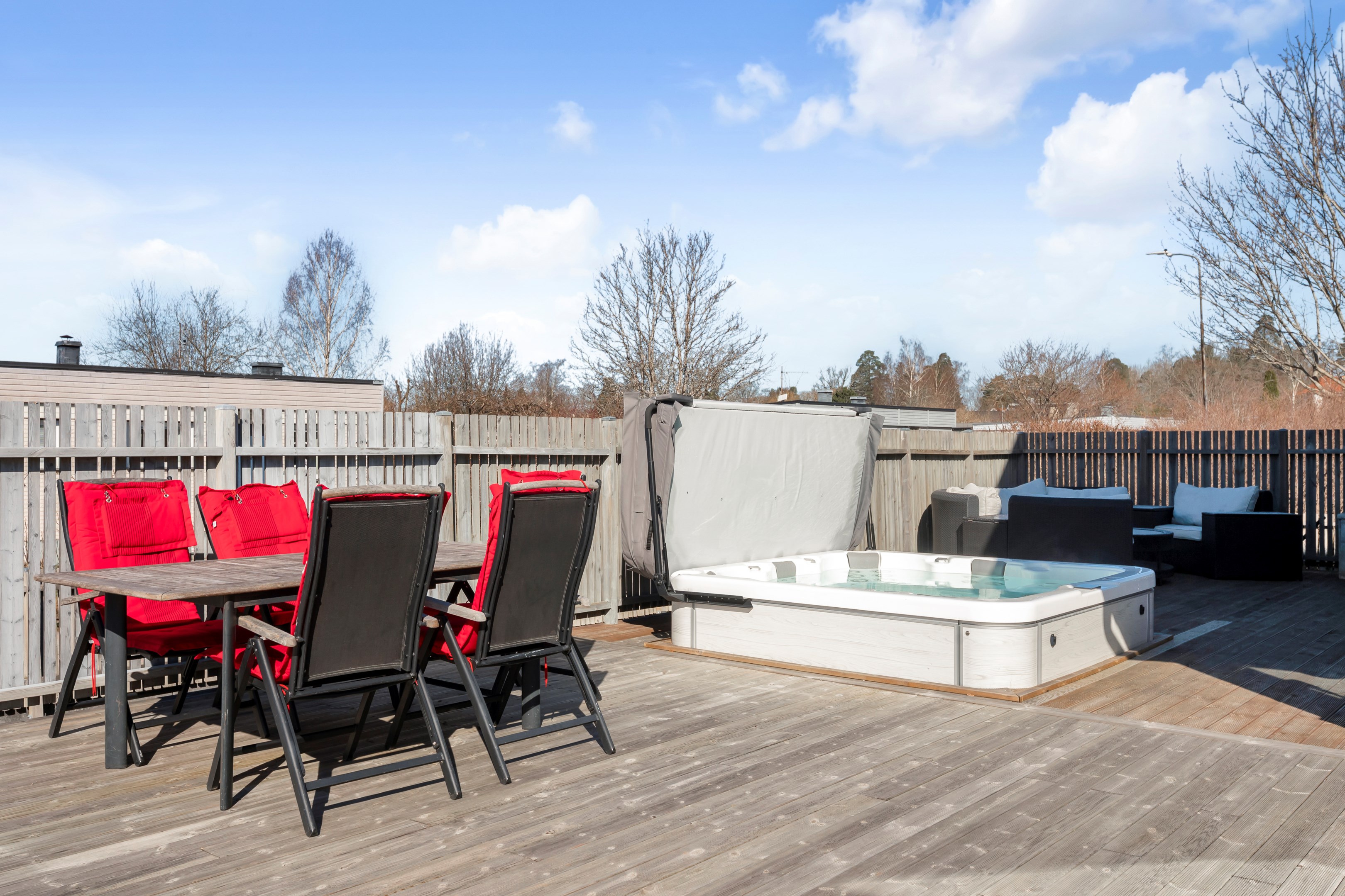 Bostadsbild från Höjdvägen 8, Till salu i Sunnersta, Uppsala
