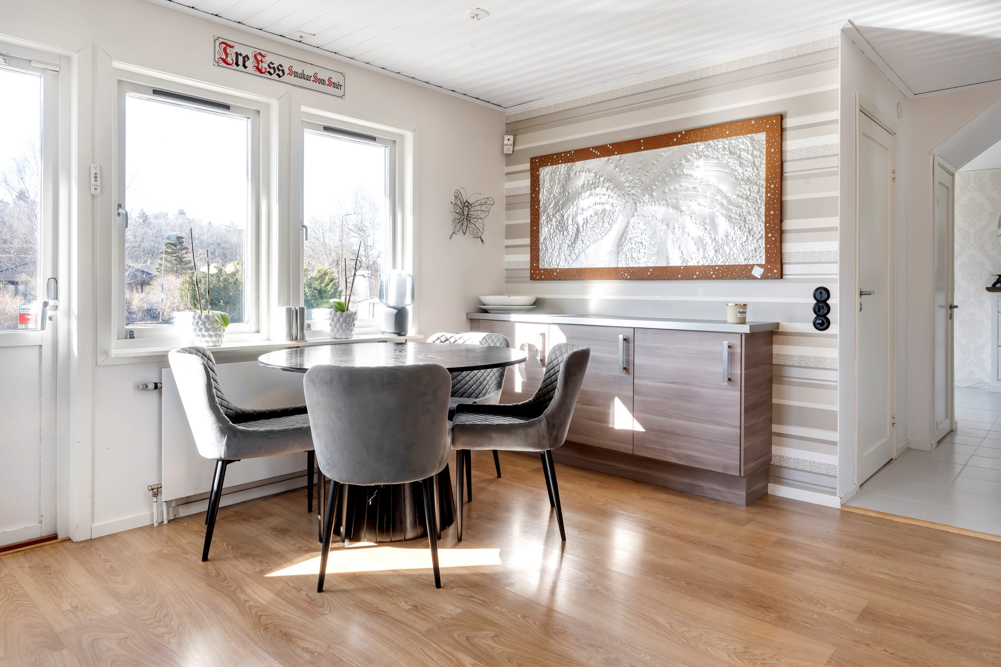 Bostadsbild från Höjdvägen 8, Till salu i Sunnersta, Uppsala