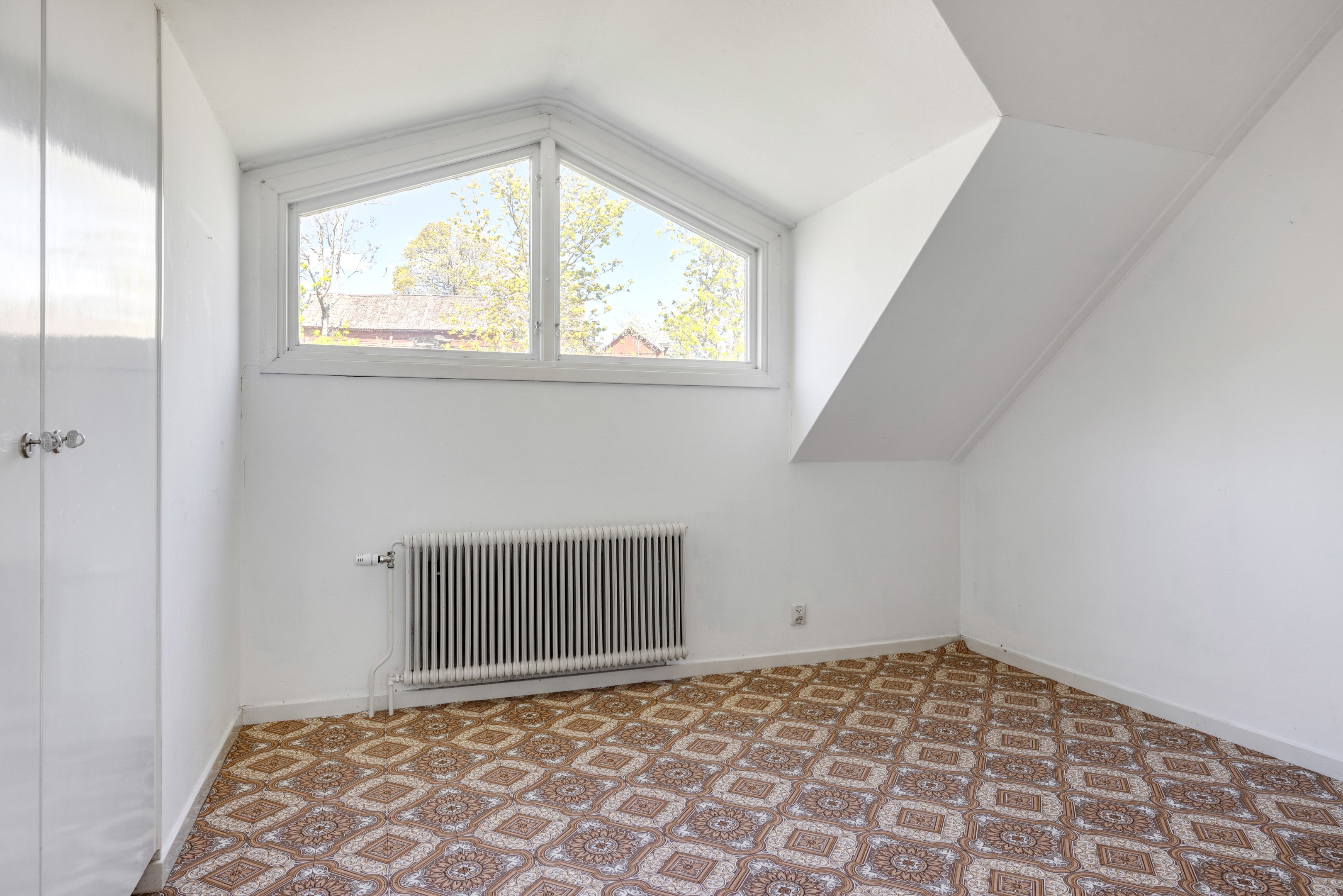 Bostadsbild från Väsby 33, Till salu i Väsby/Lagga, Knivsta