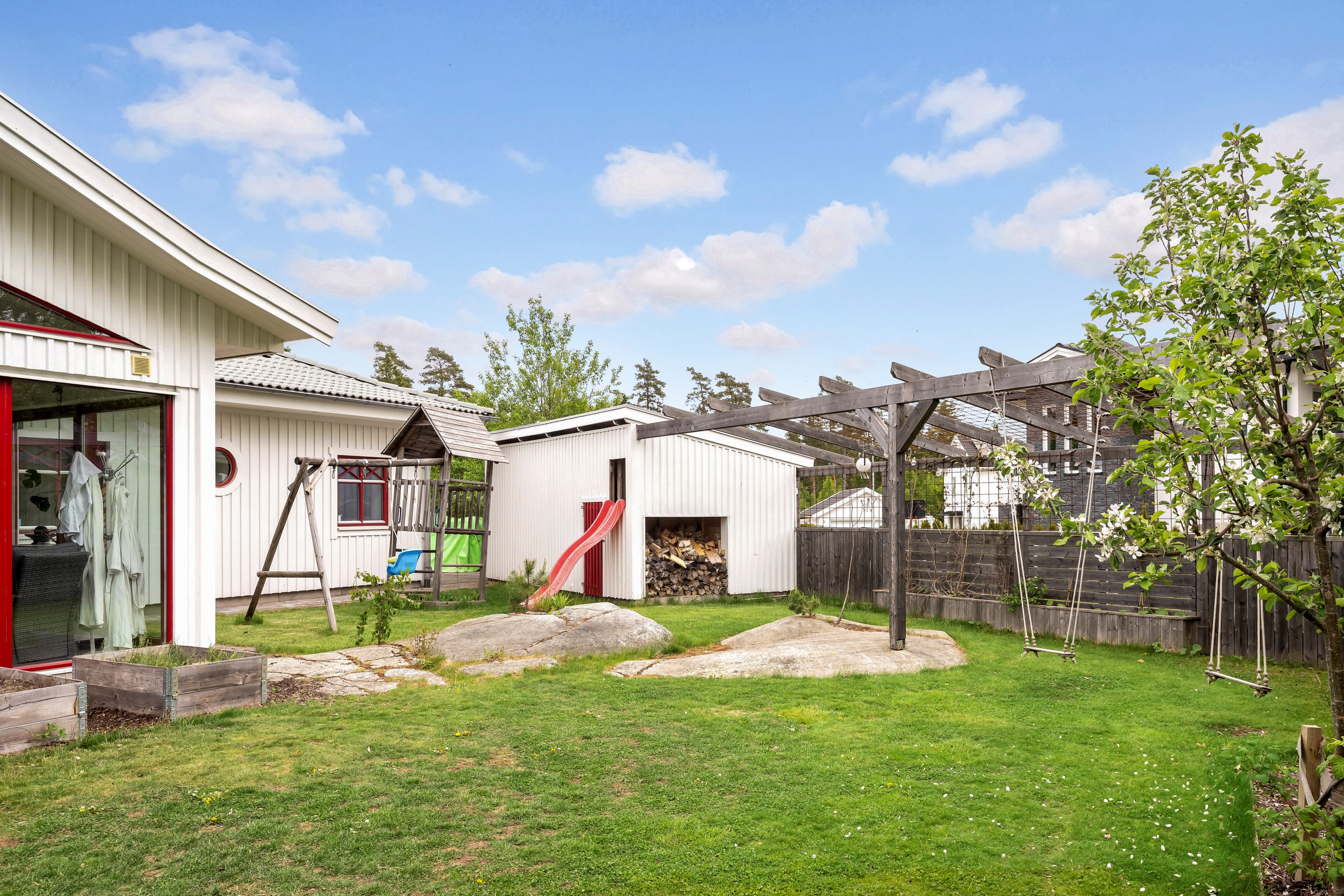 Bostadsbild från Mogatan 23, Till salu i Alsike, Knivsta