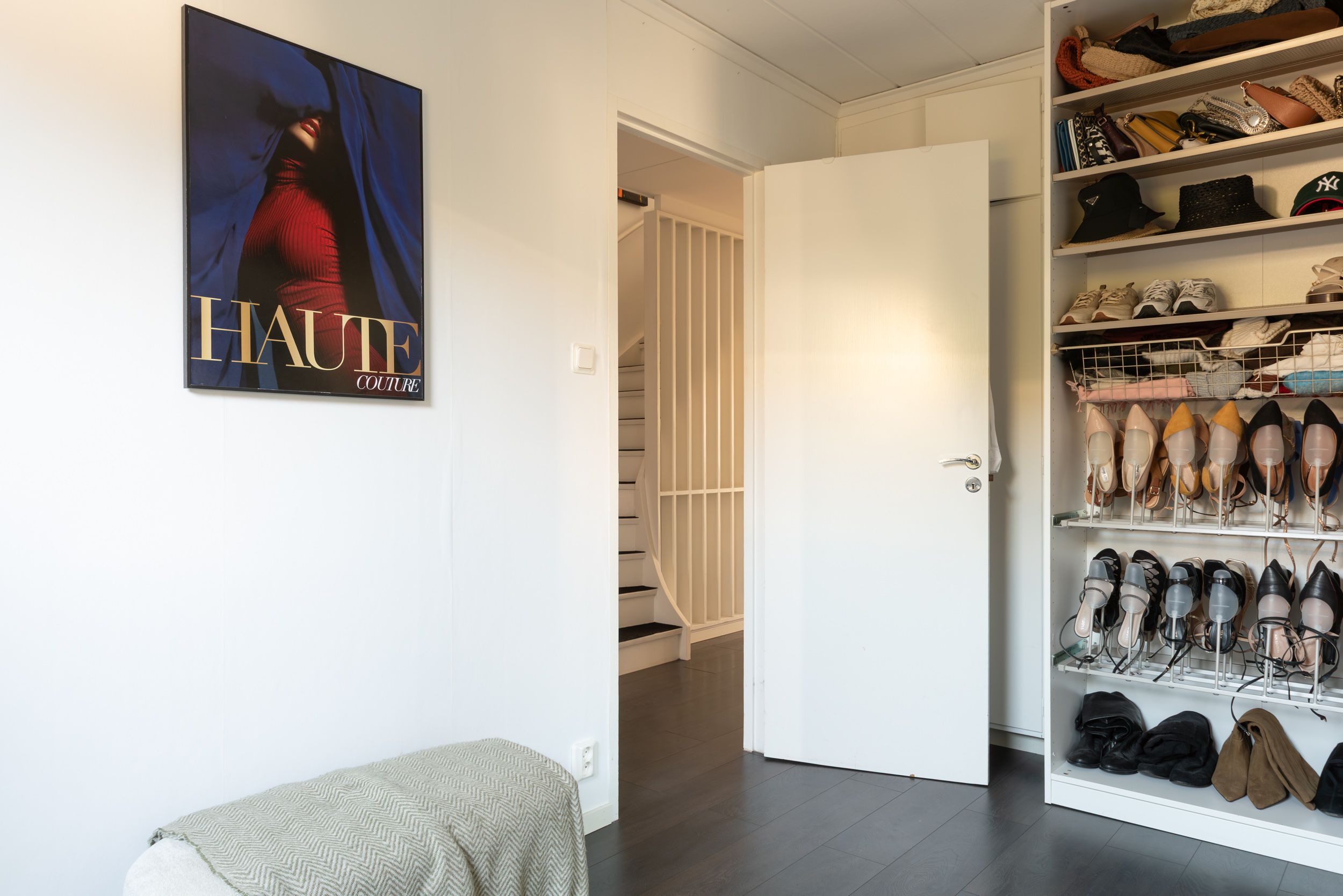 Bostadsbild från Liegatan 2, Till salu i Hammarby, Västerås