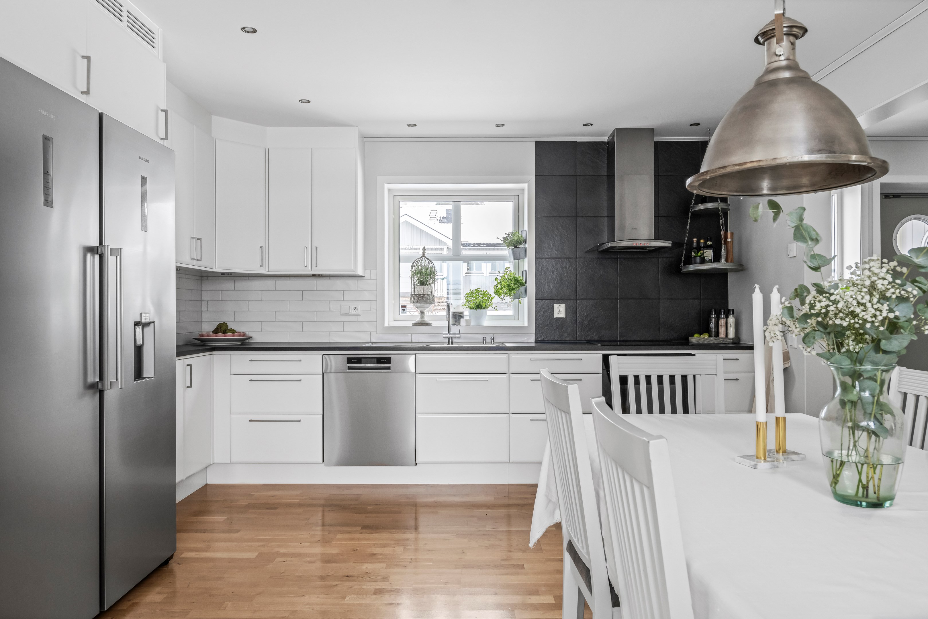 Bostadsbild från Jan Eriks väg 14D, Till salu i Storvreta, Uppsala