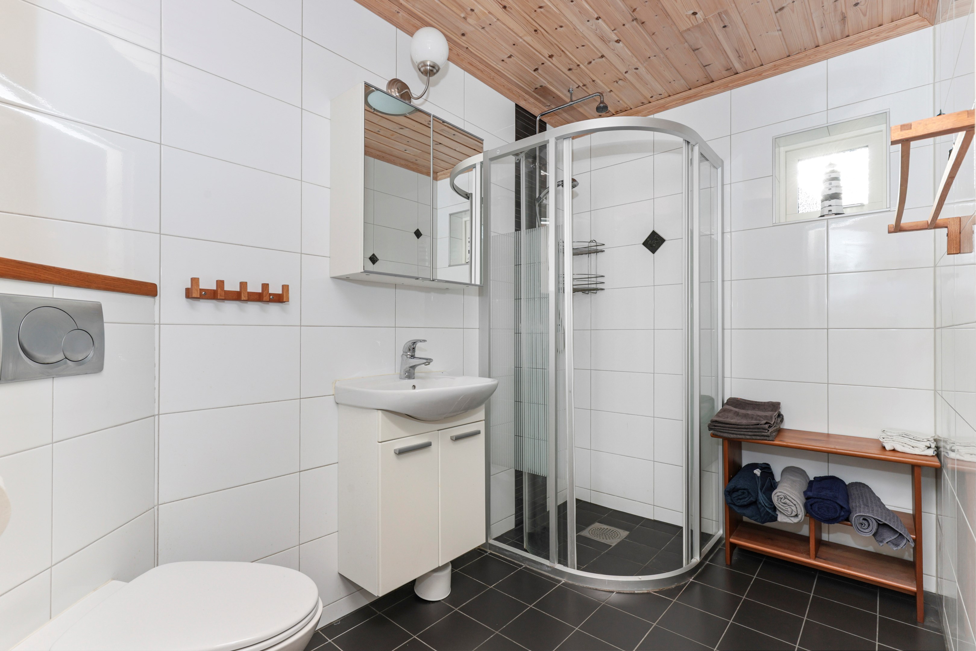 Bostadsbild från Gamla Slipvägen 5, Till salu i Öregrund, Östhammar