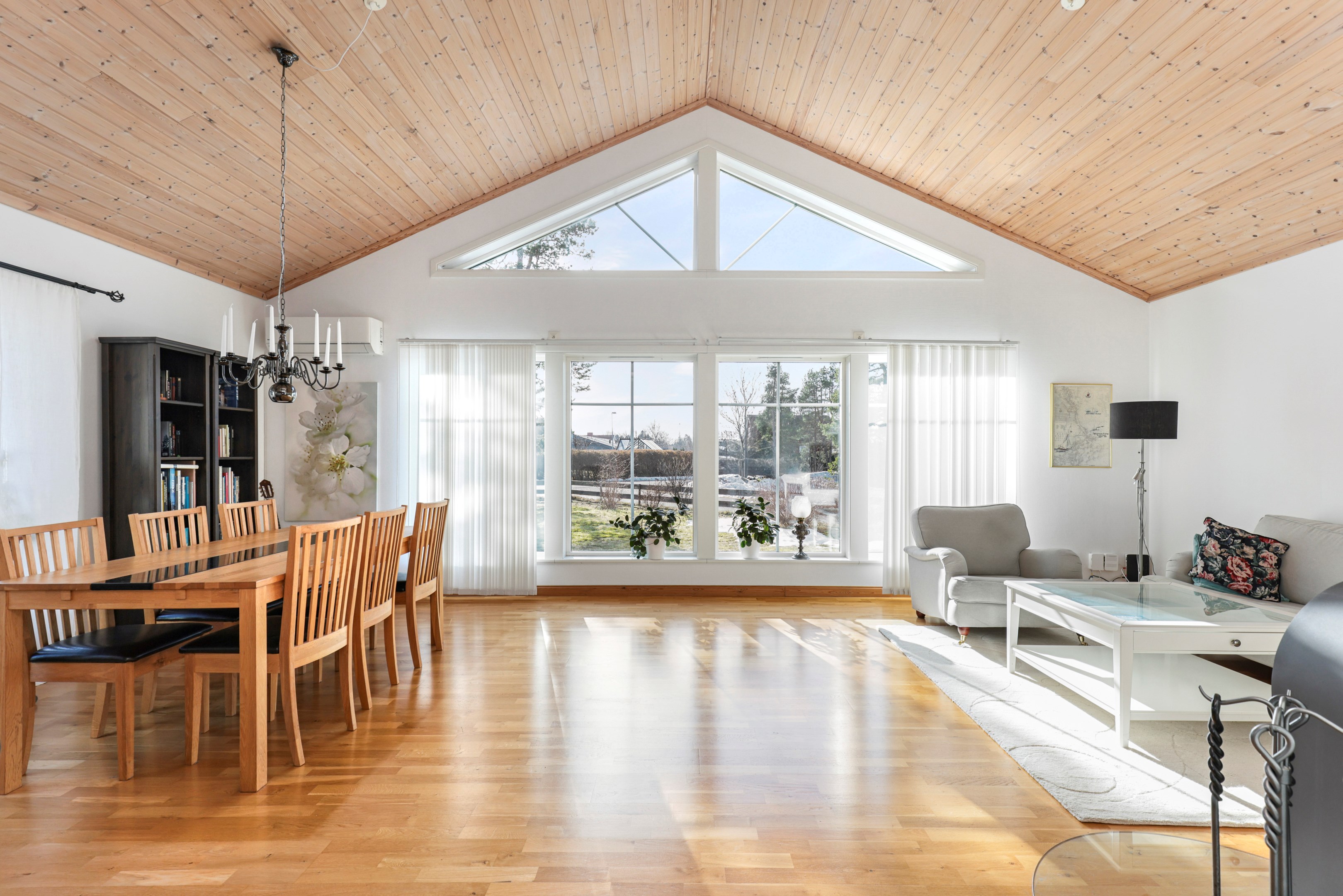 Bostadsbild från Gamla Slipvägen 5, Till salu i Öregrund, Östhammar