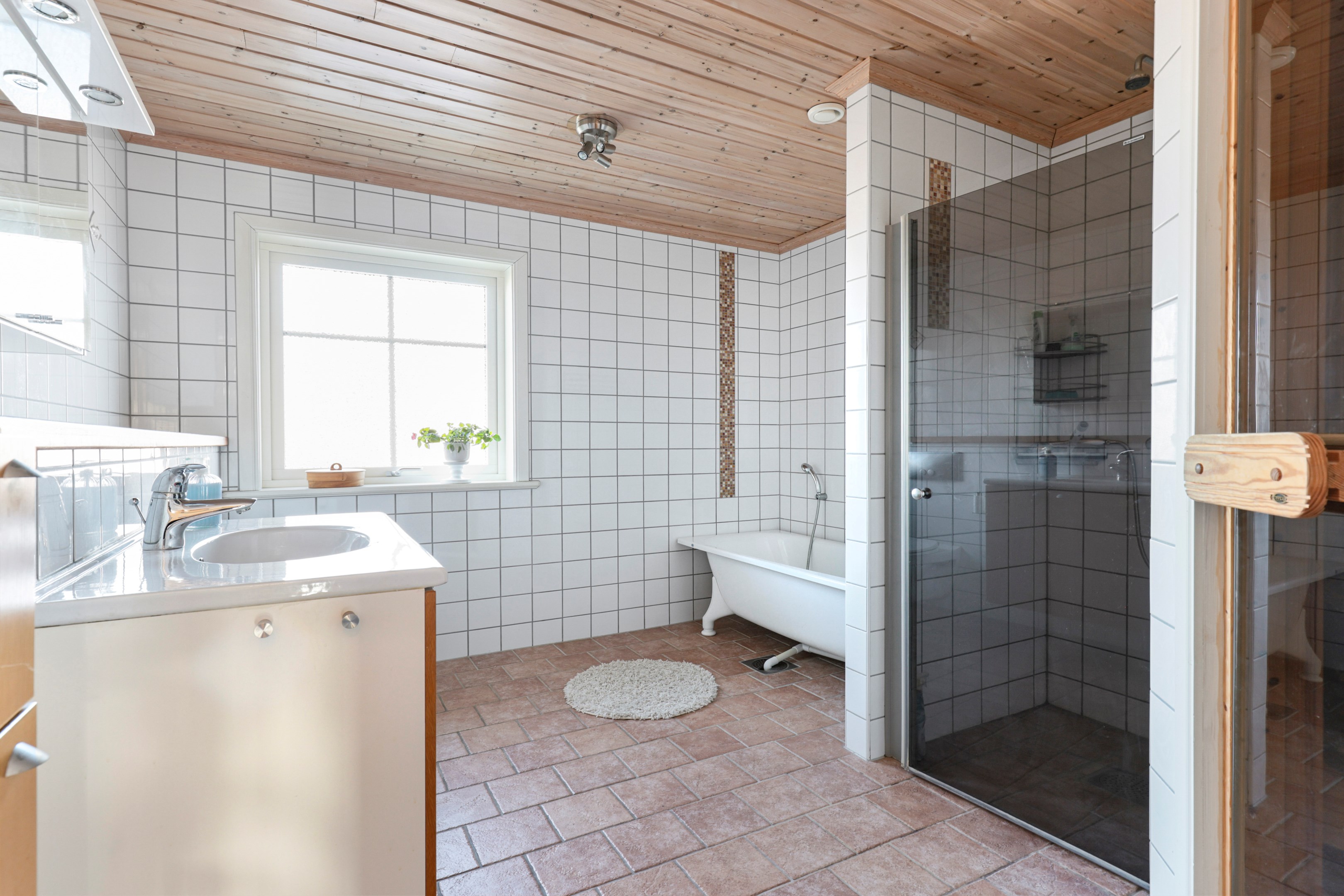 Bostadsbild från Gamla Slipvägen 5, Till salu i Öregrund, Östhammar