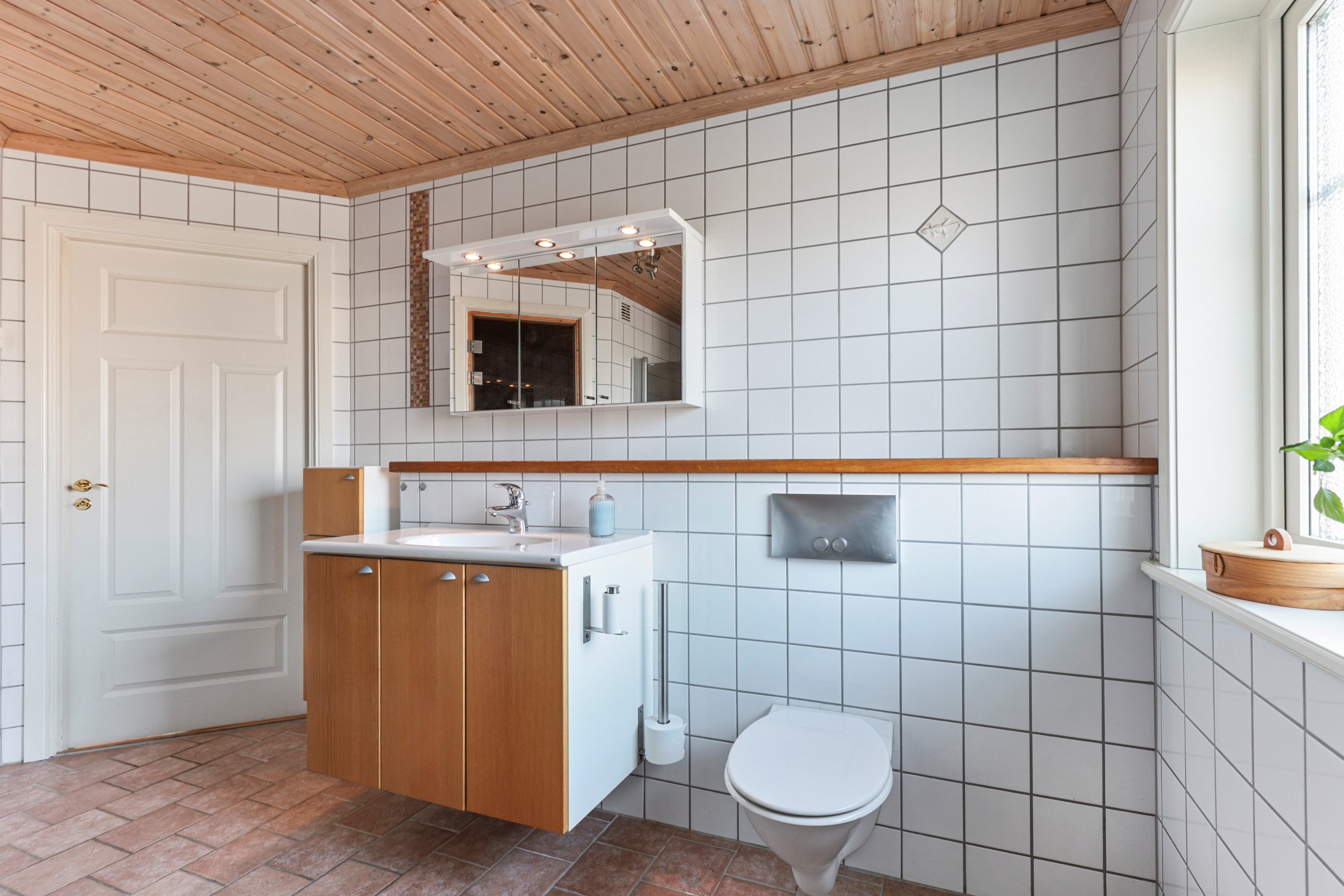 Bostadsbild från Gamla Slipvägen 5, Till salu i Öregrund, Östhammar