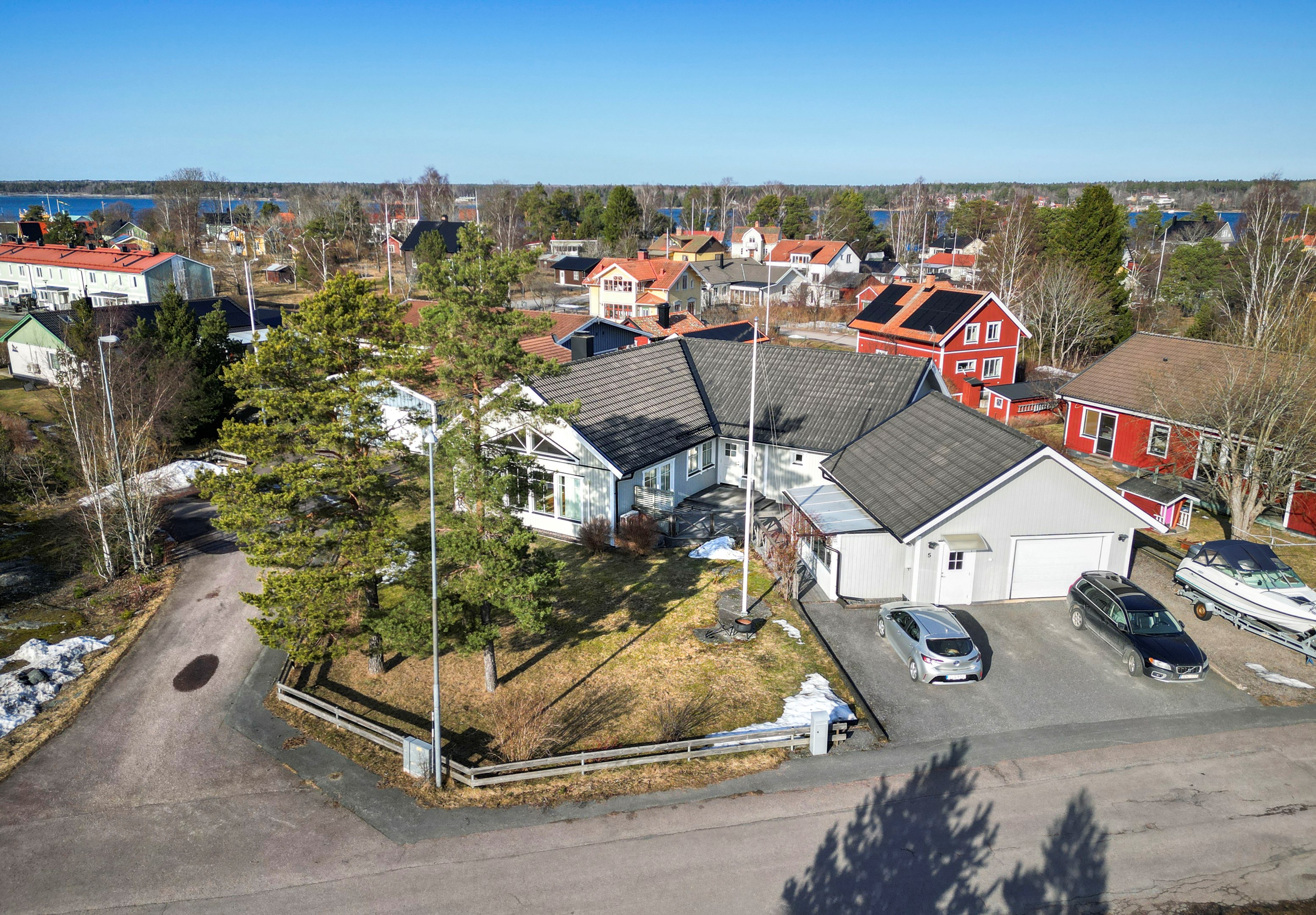 Bostadsbild från Gamla Slipvägen 5, Till salu i Öregrund, Östhammar