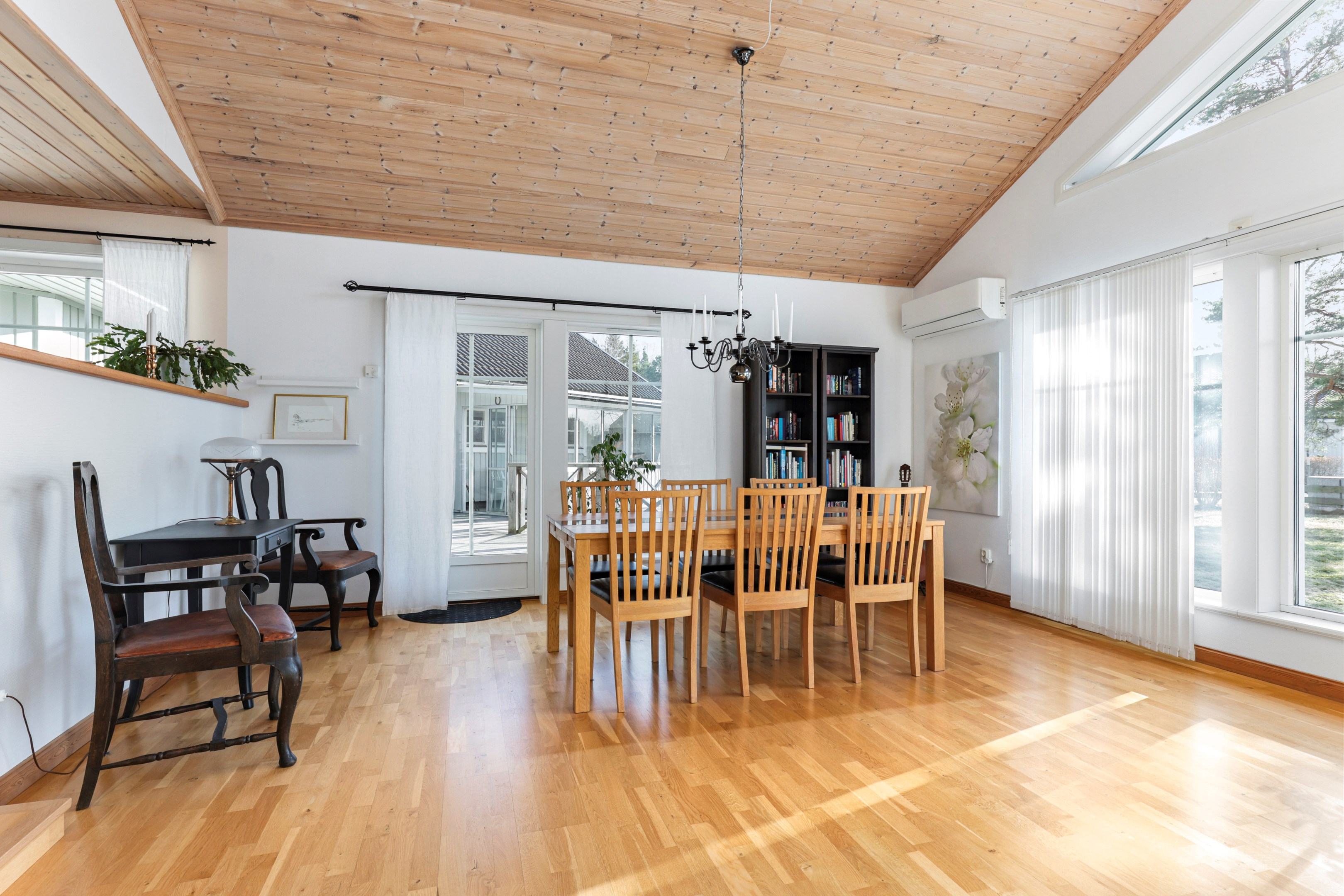 Bostadsbild från Gamla Slipvägen 5, Till salu i Öregrund, Östhammar