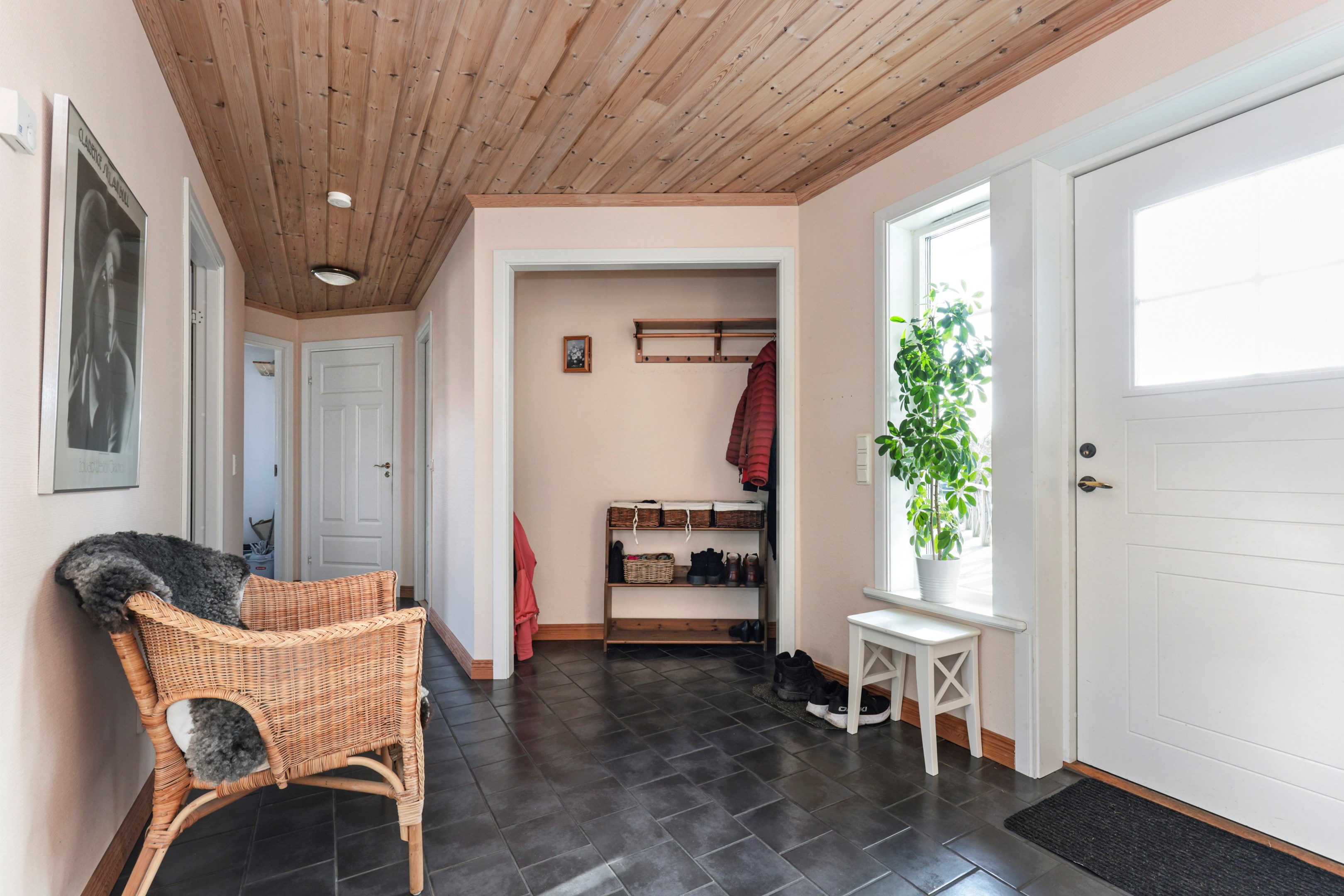 Bostadsbild från Gamla Slipvägen 5, Till salu i Öregrund, Östhammar