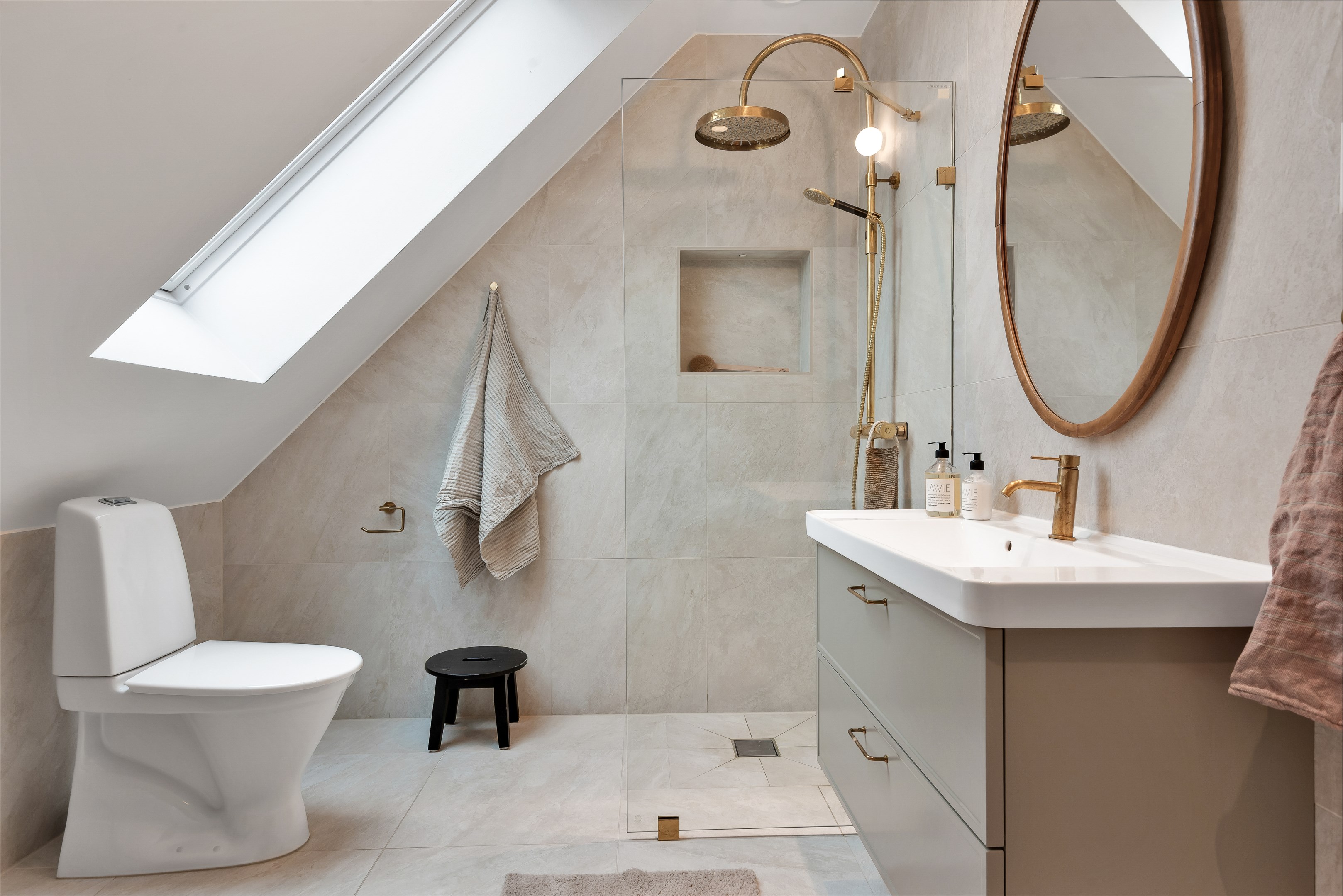 Bostadsbild från Gråmunkehöga 66A, Snart till salu i Funbo, Uppsala