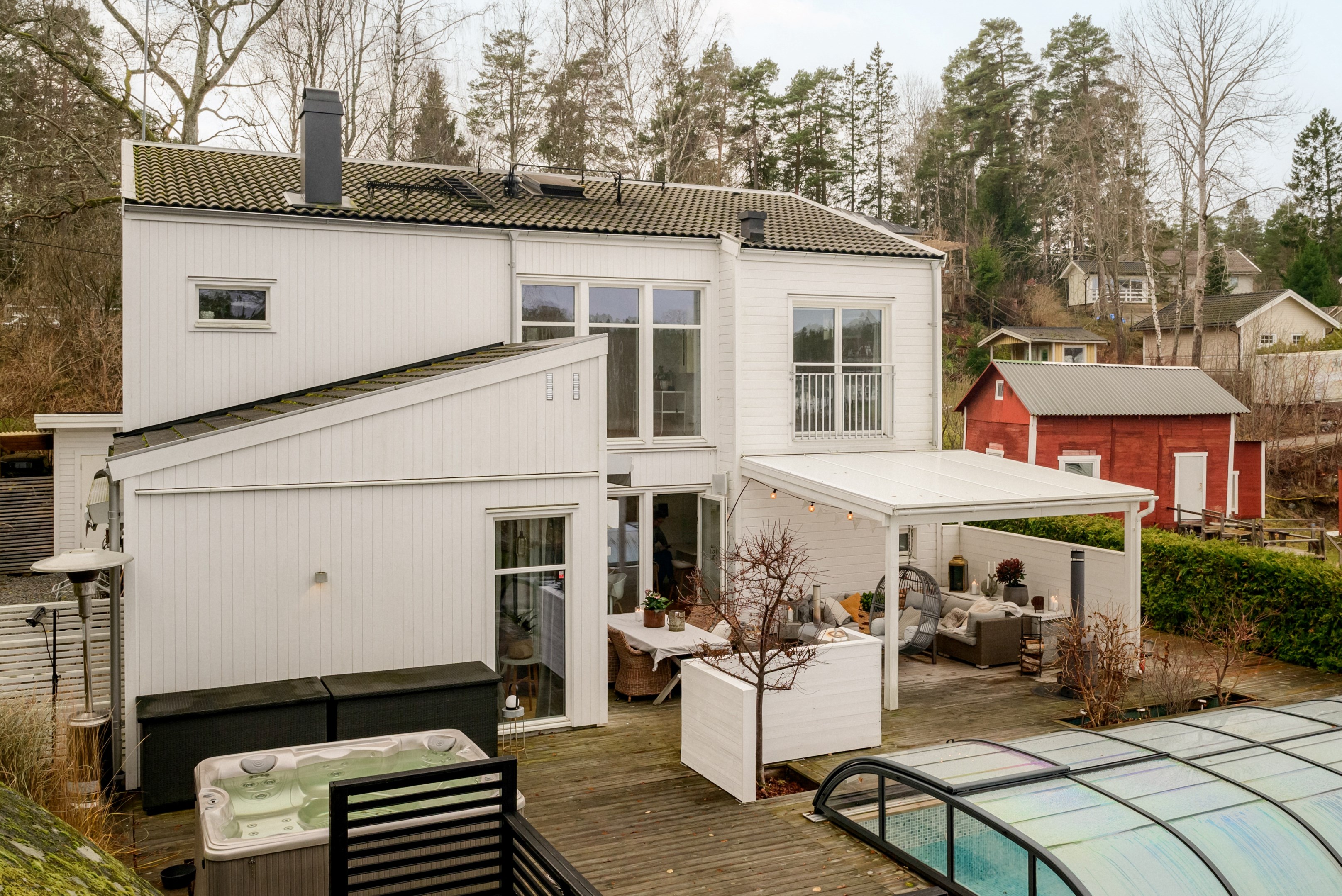 Bostadsbild från Smedsvägen 26, Till salu i Kolvik, Värmdö