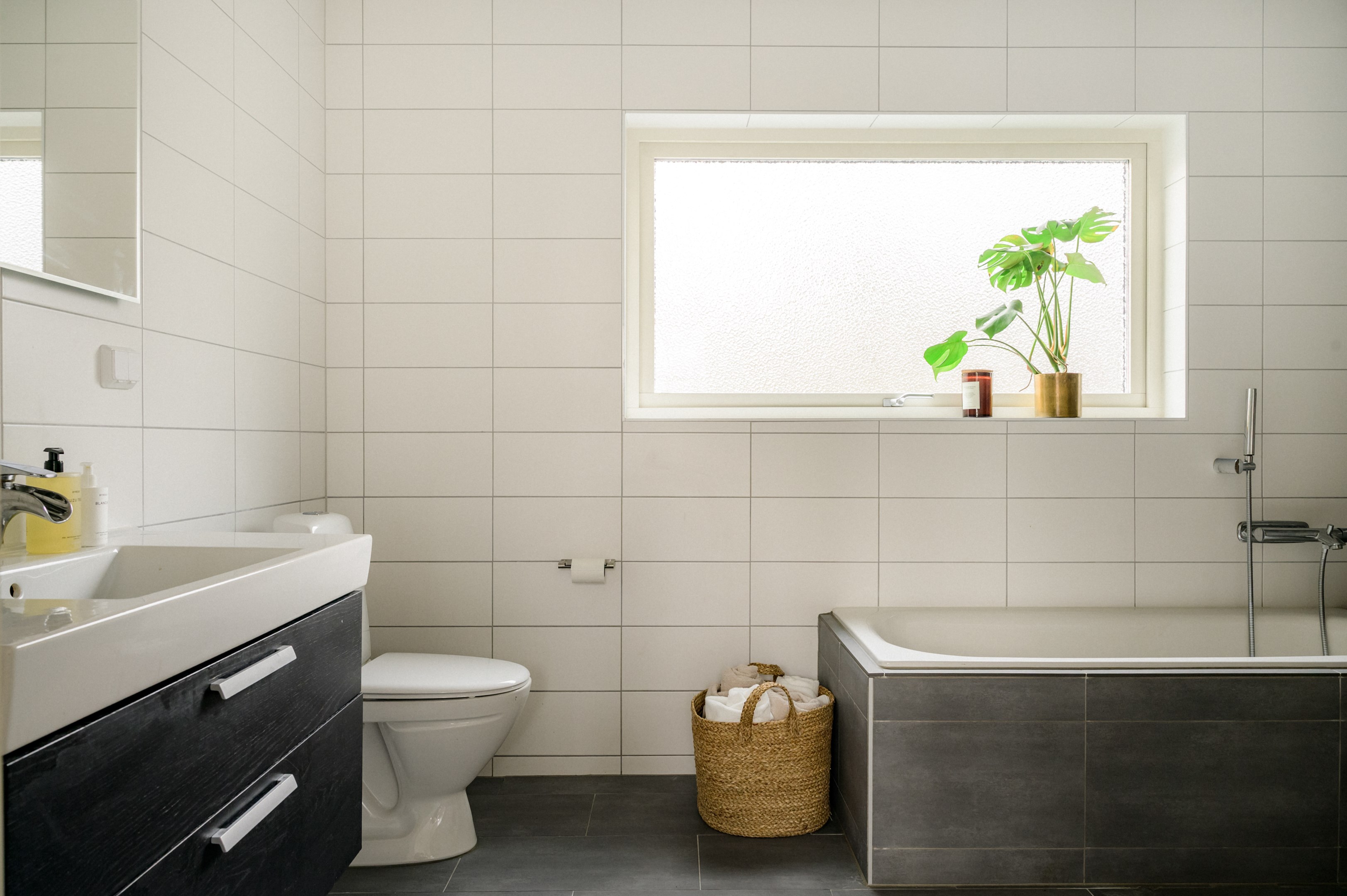 Bostadsbild från Smedsvägen 26, Till salu i Kolvik, Värmdö