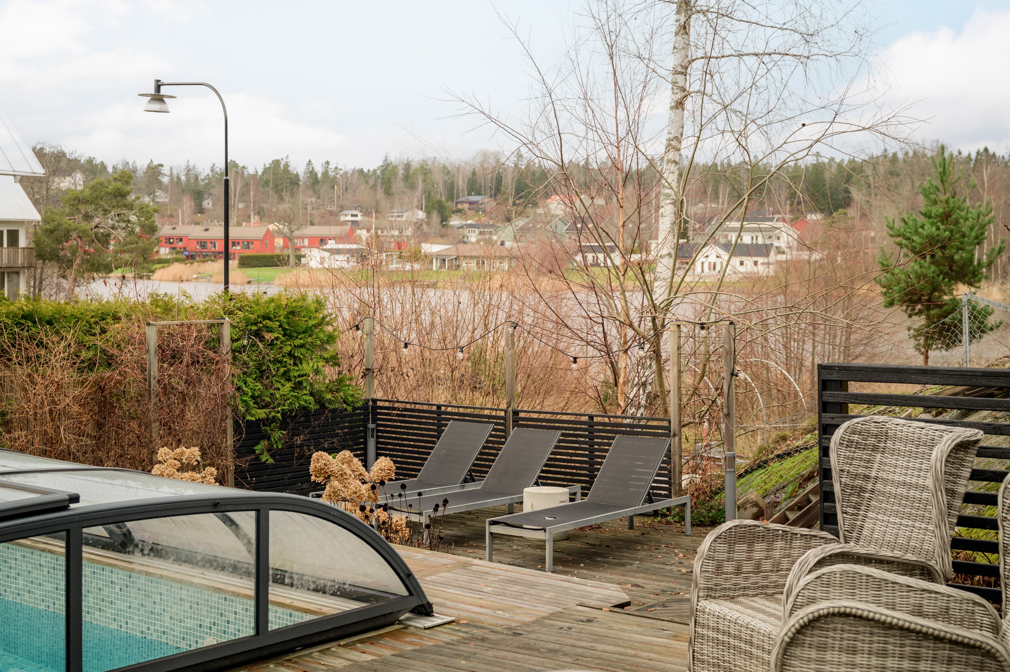 Bostadsbild från Smedsvägen 26, Till salu i Kolvik, Värmdö